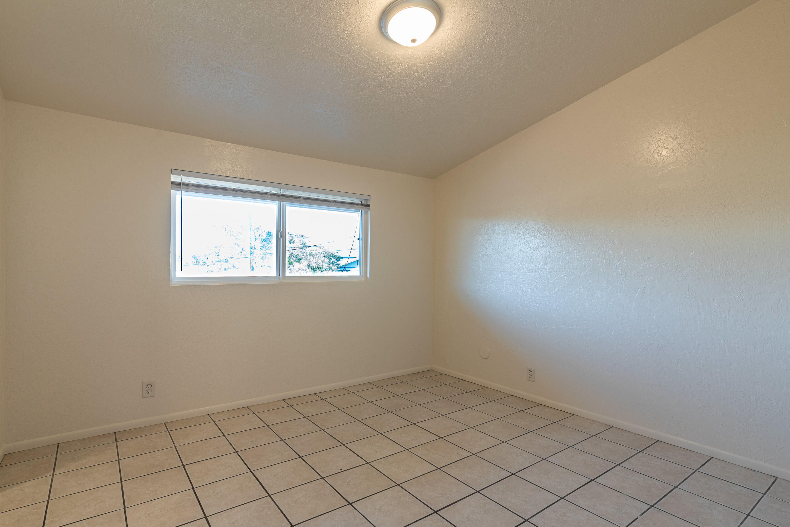 Photo 4 — 206 Princeton Drive SE APT 8