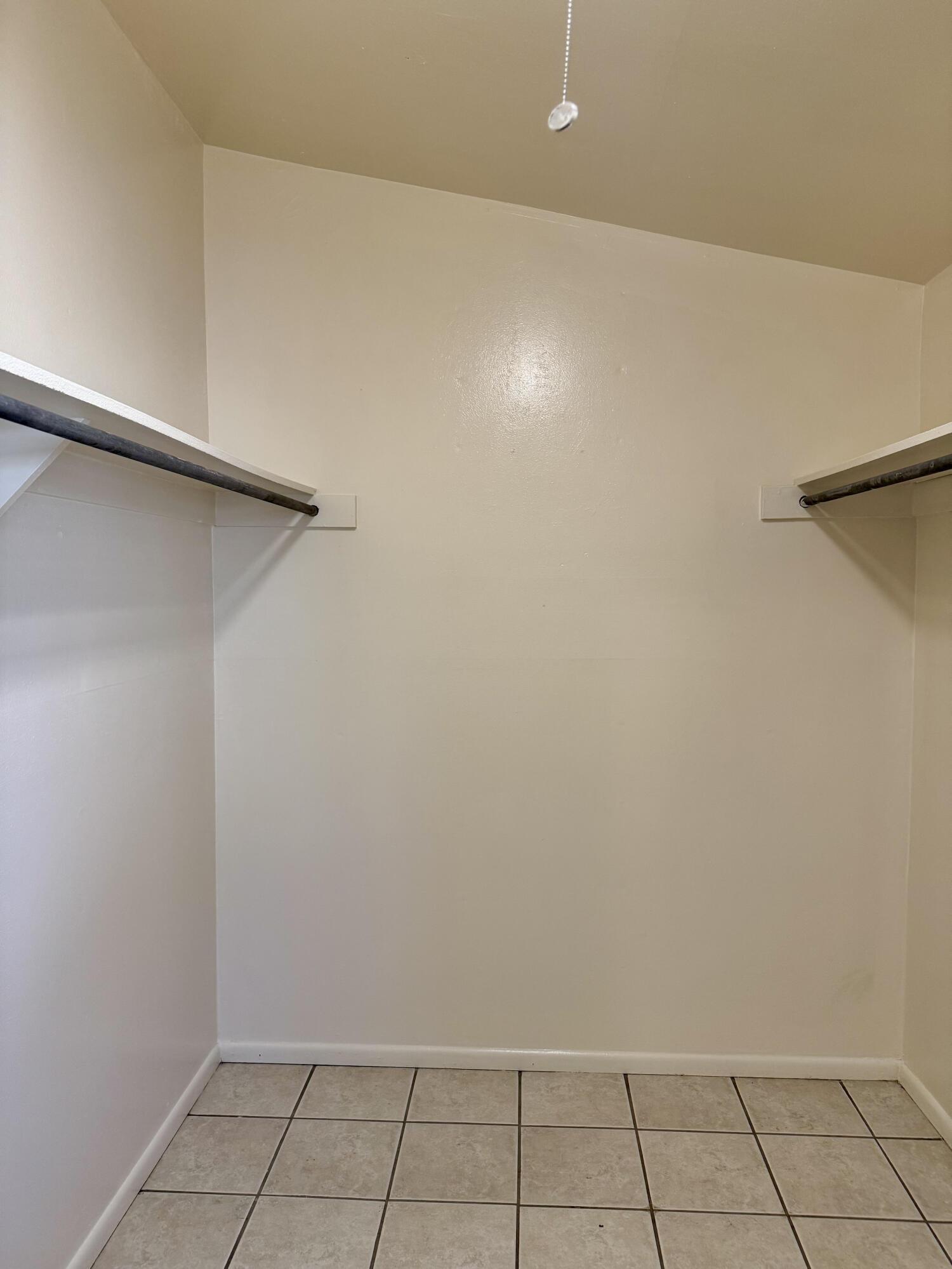 Photo 7 — 206 Princeton Drive SE APT 8