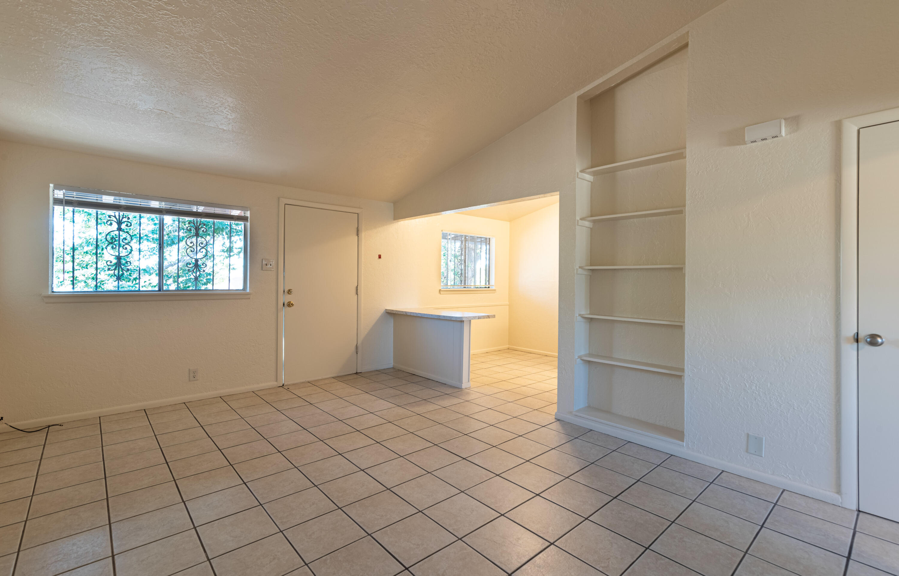 Photo 11 — 206 Princeton Drive SE APT 8