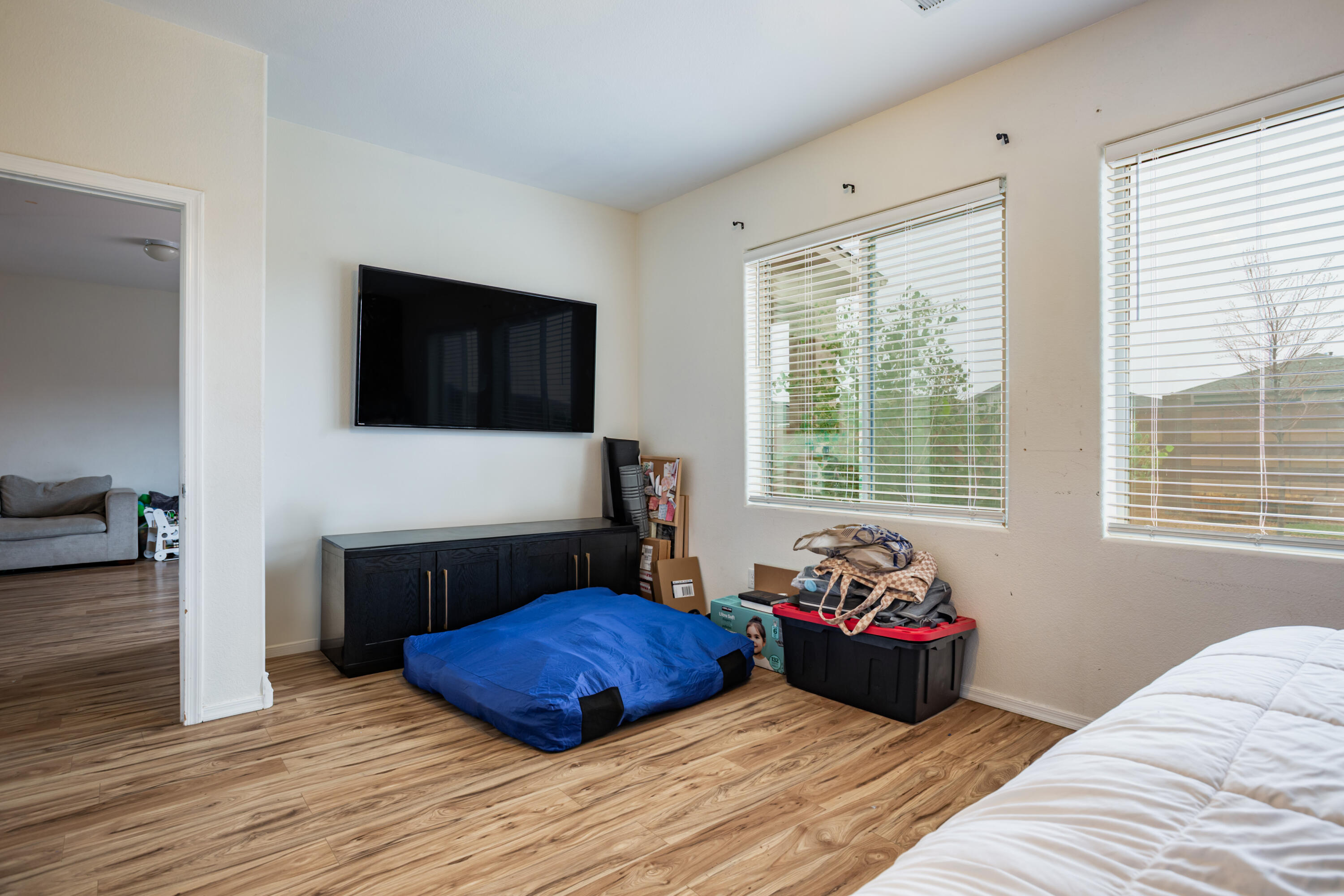 Photo 4 — 6837 Mountain Hawk Loop NE