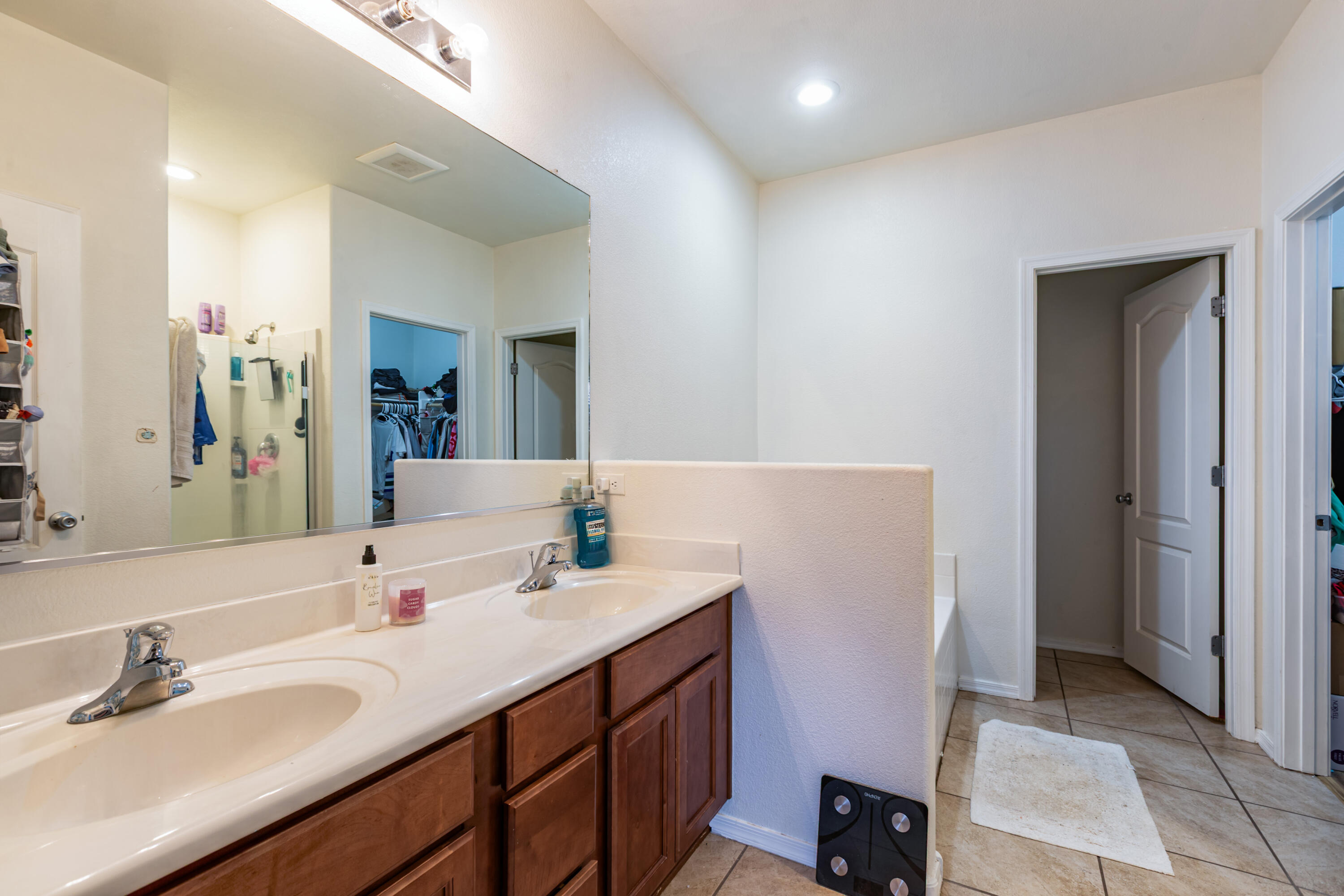 Photo 5 — 6837 Mountain Hawk Loop NE