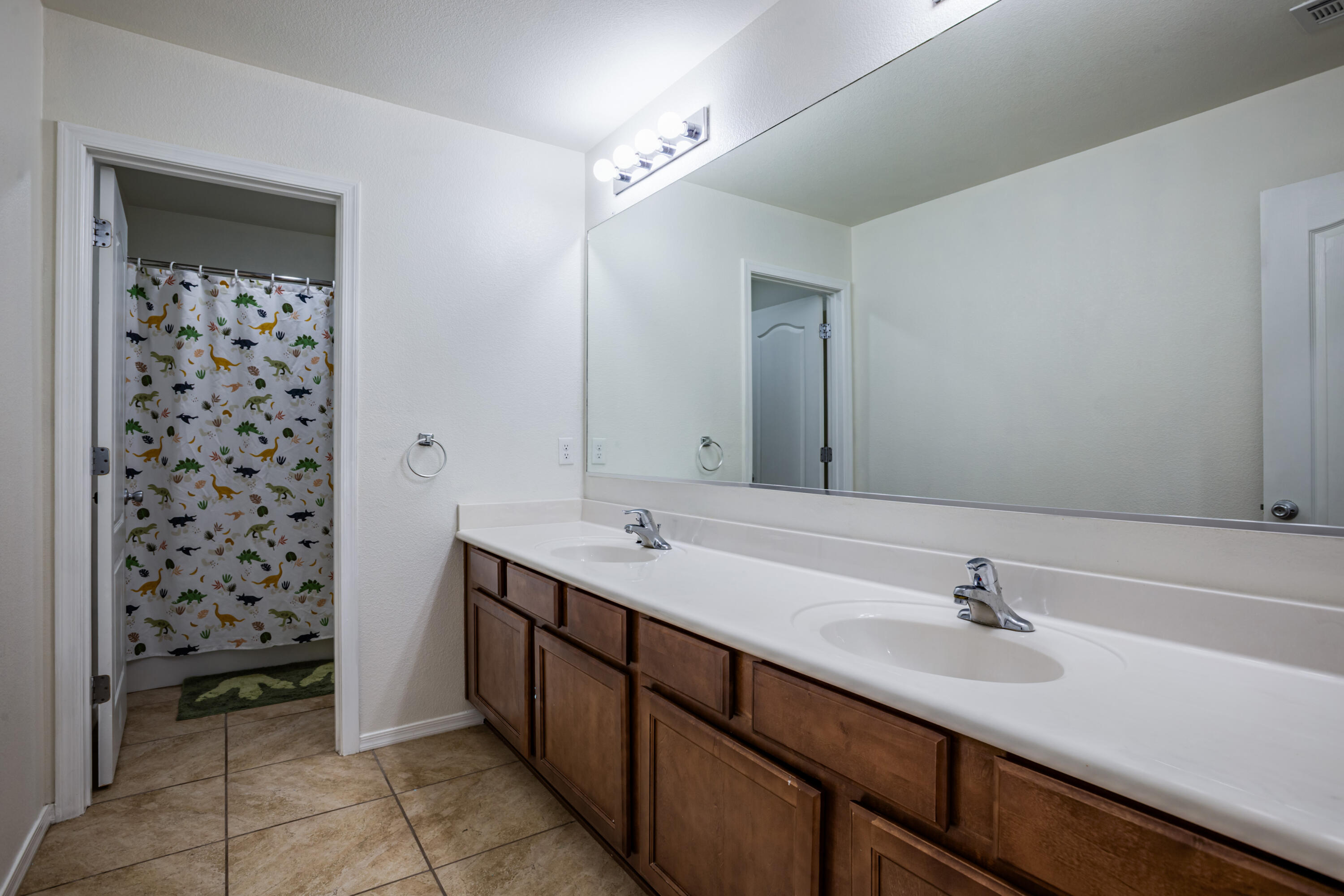 Photo 10 — 6837 Mountain Hawk Loop NE