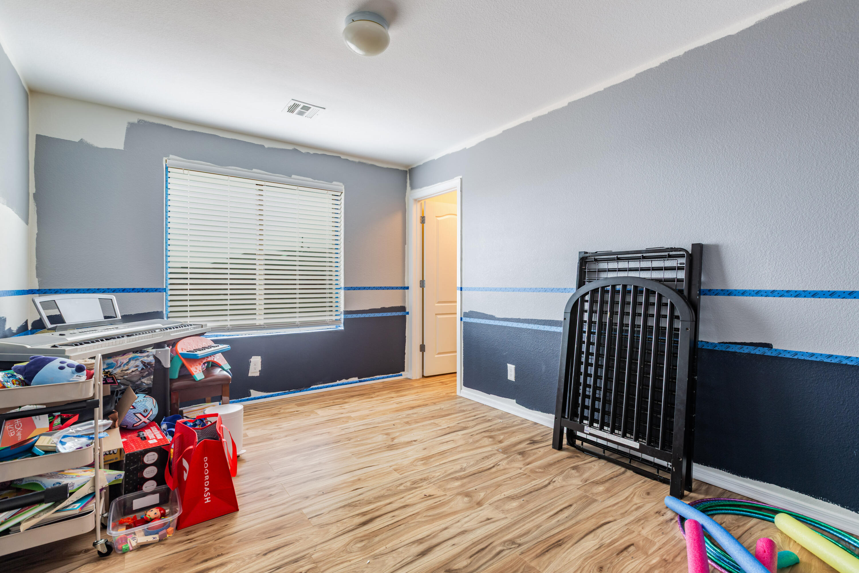 Photo 11 — 6837 Mountain Hawk Loop NE
