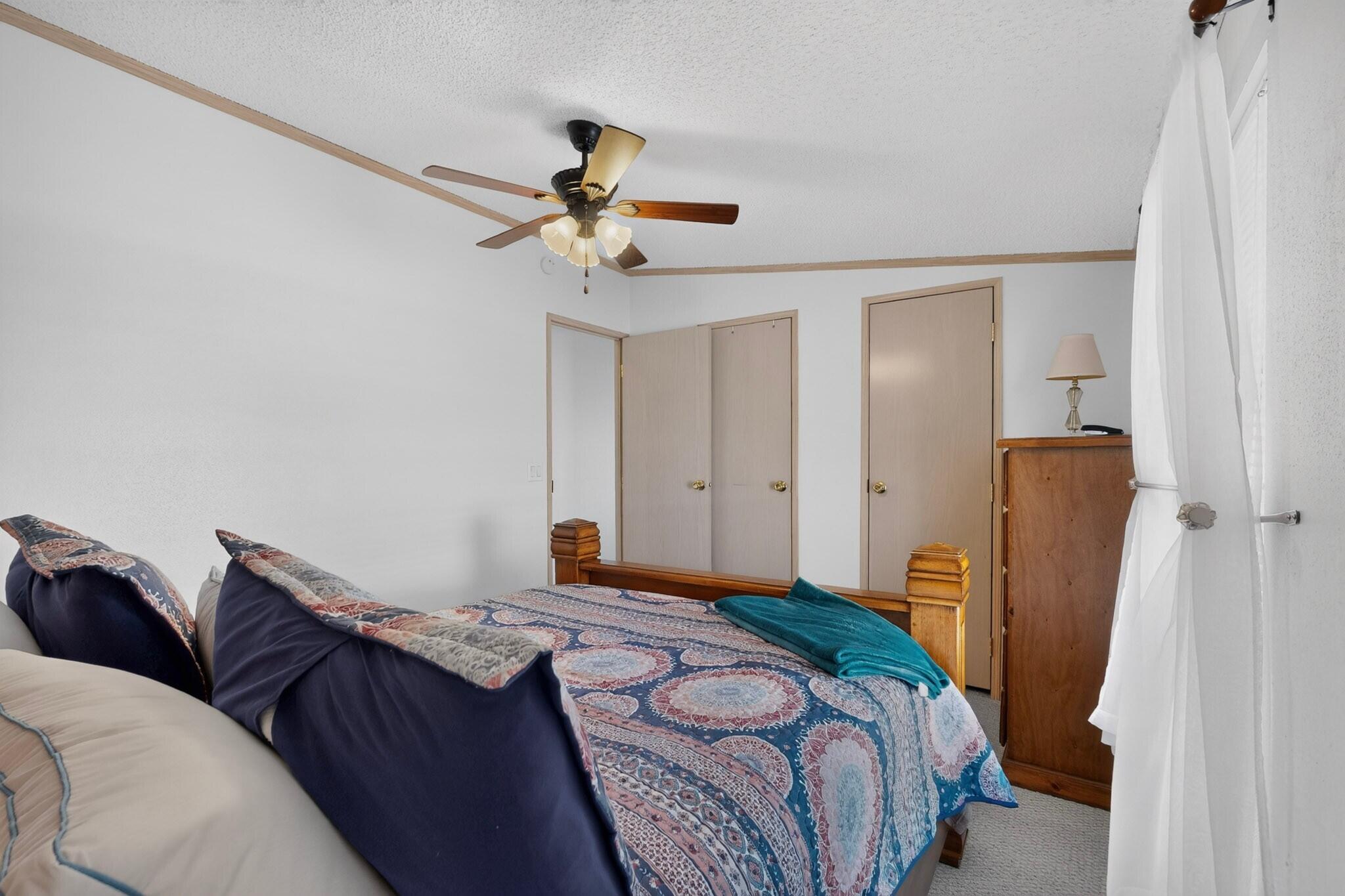 Photo 11 — 119 Sunrise Bluffs Drive