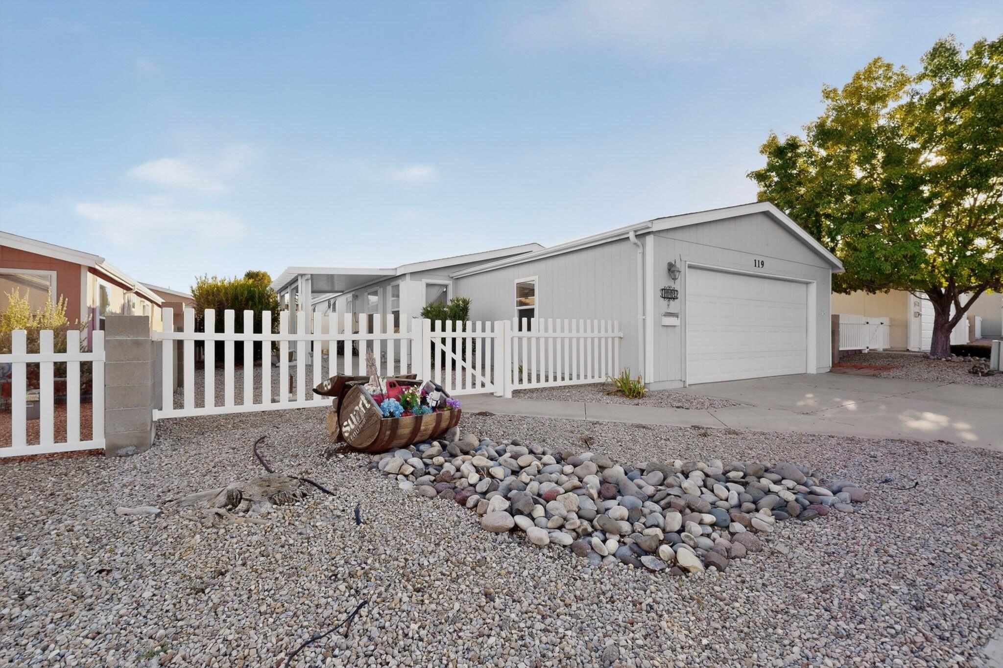 Photo 4 — 119 Sunrise Bluffs Drive
