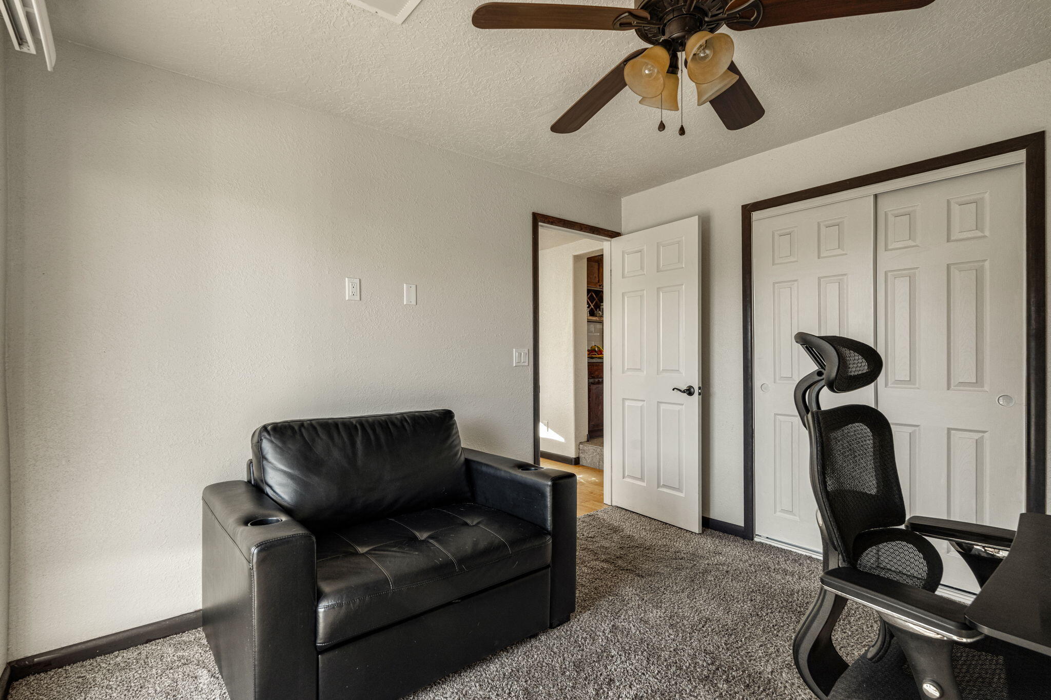 Photo 19 — 4020 Palo Duro Avenue NE