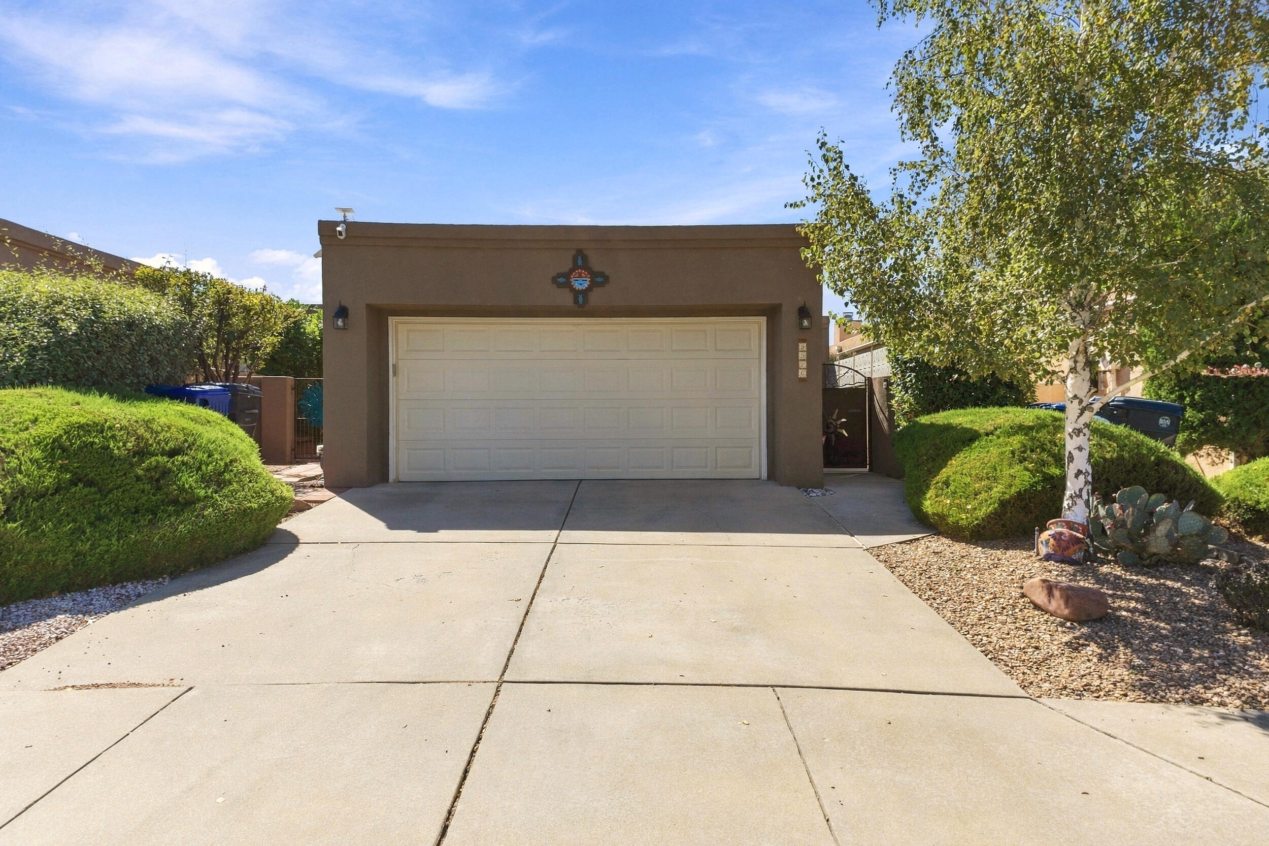 9916 Lagrima De Oro Road NE