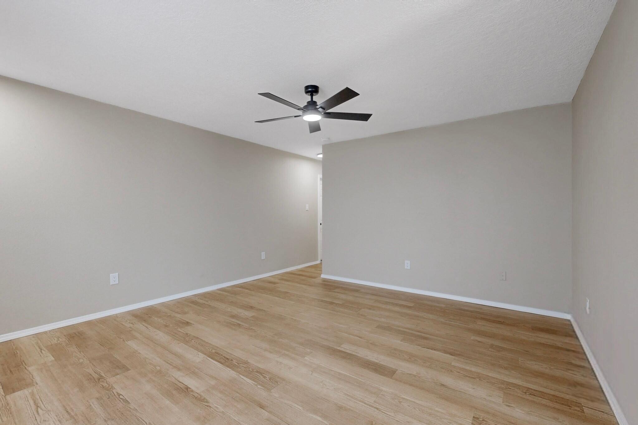 Photo 5 — 7604 Blue Avena Avenue SW