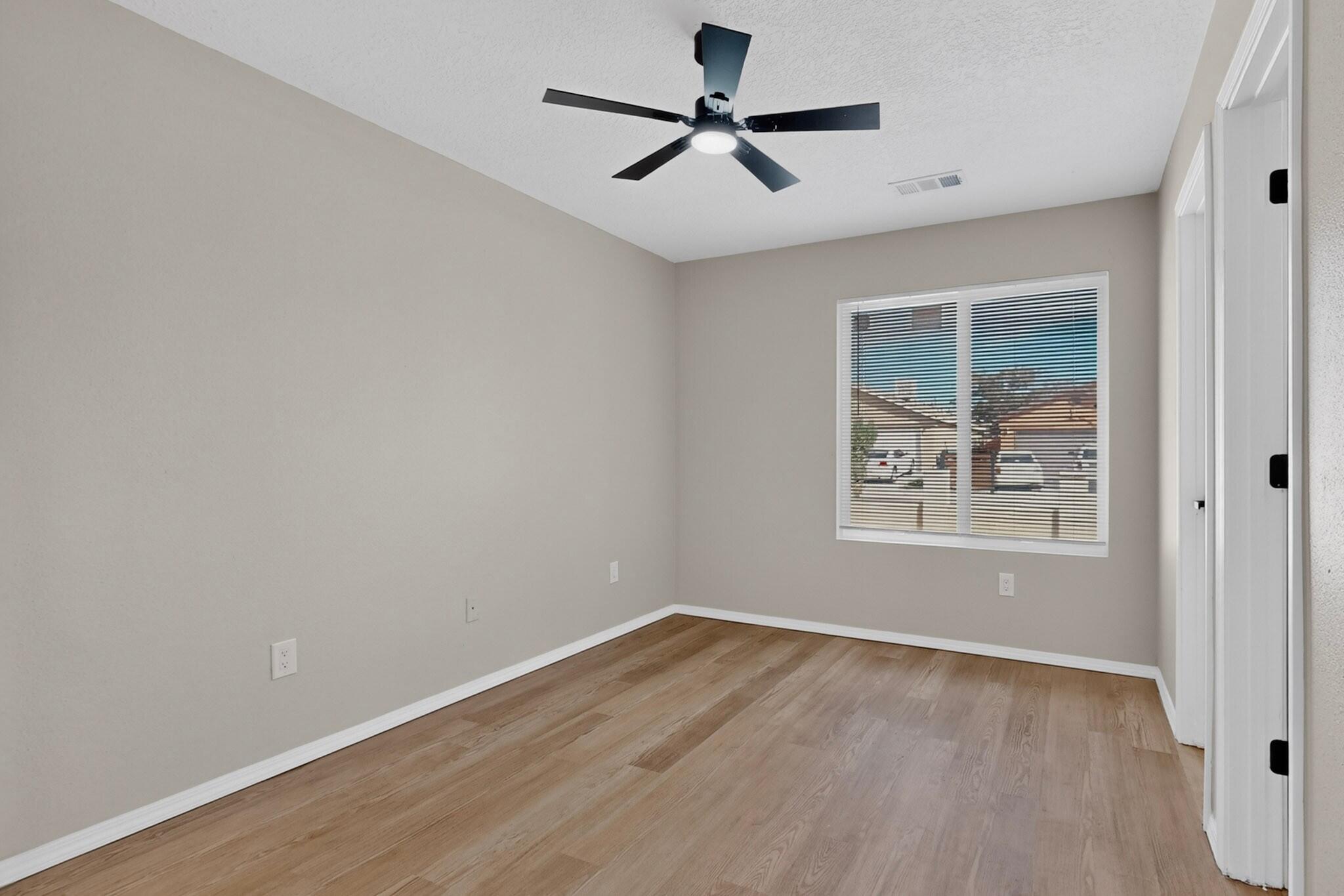 Photo 7 — 7604 Blue Avena Avenue SW