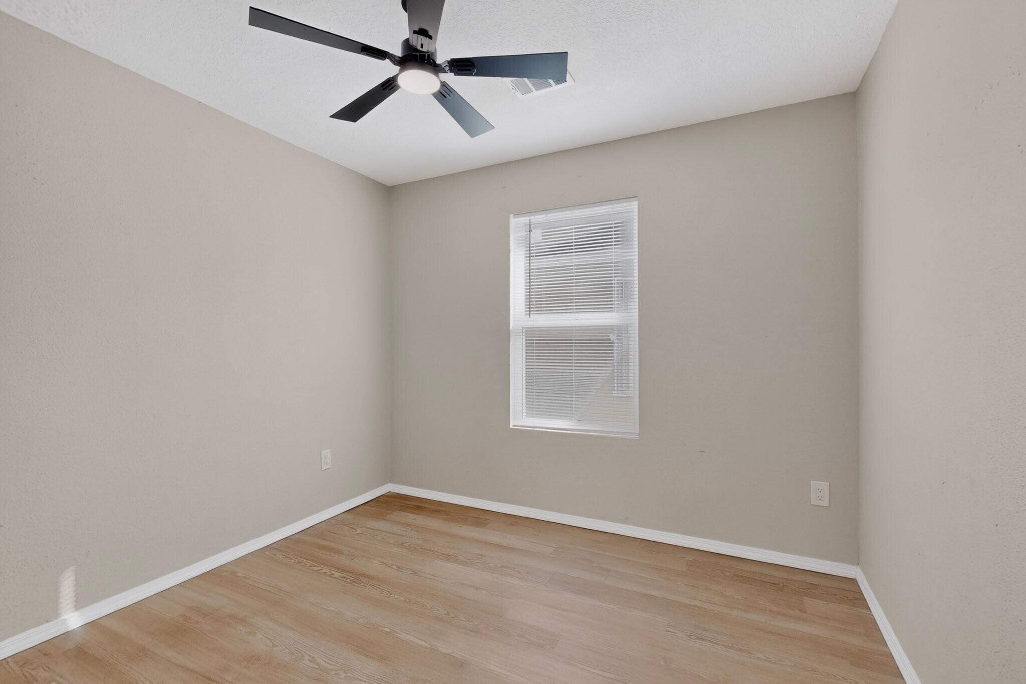 Photo 13 — 7604 Blue Avena Avenue SW