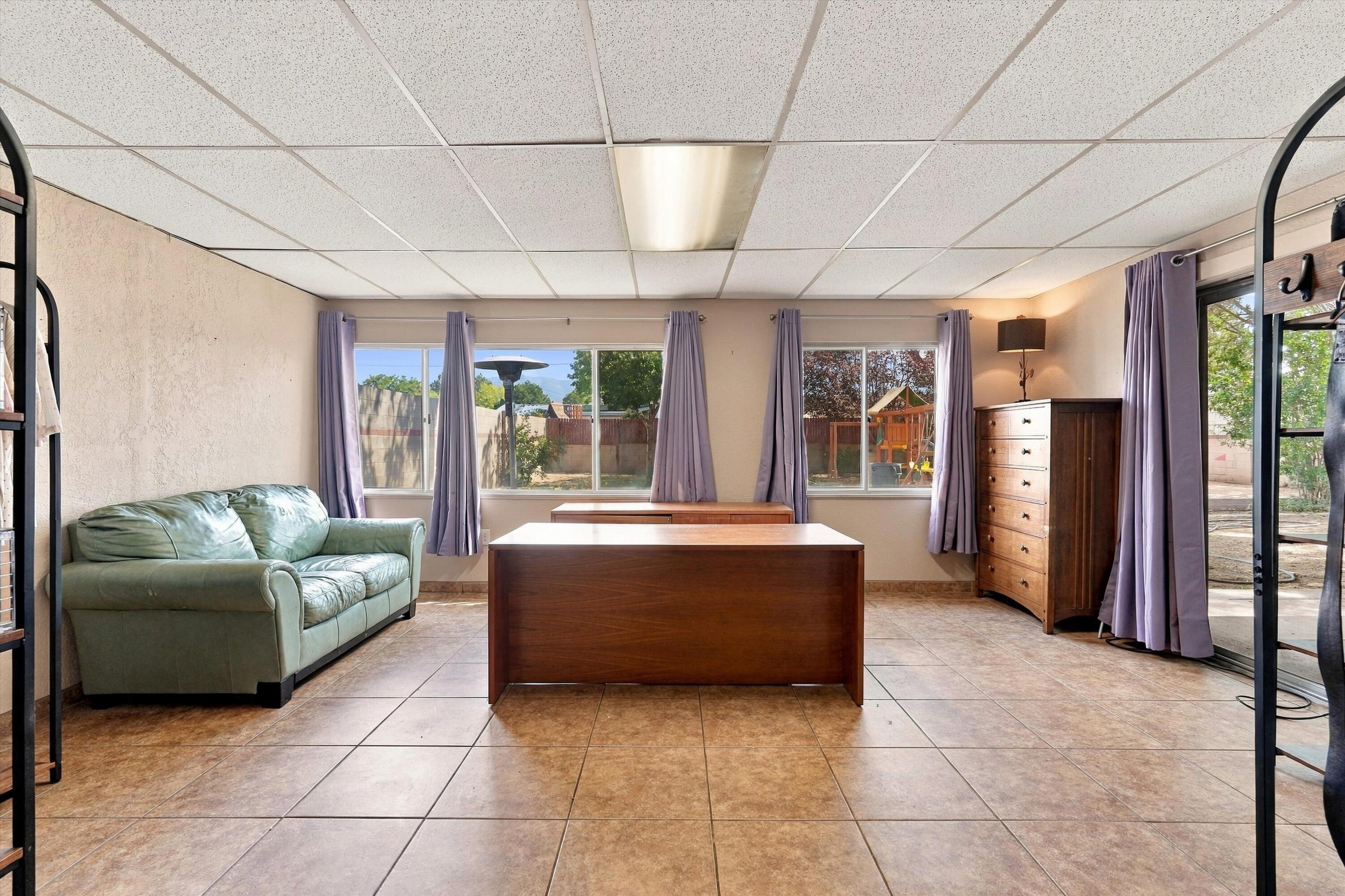Photo 18 — 1300 Mesilla Street NE