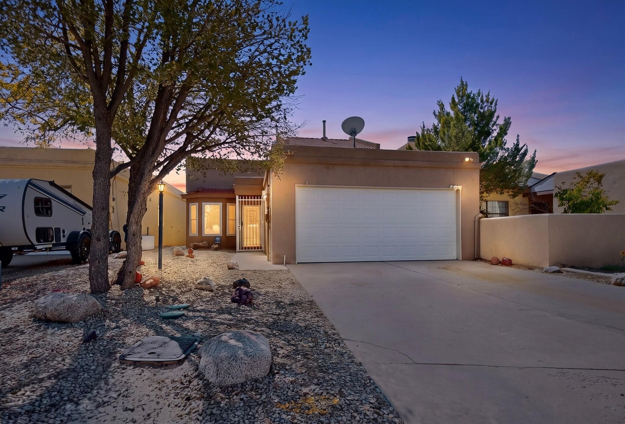 Photo 8 — 630 Lakeview Circle SE