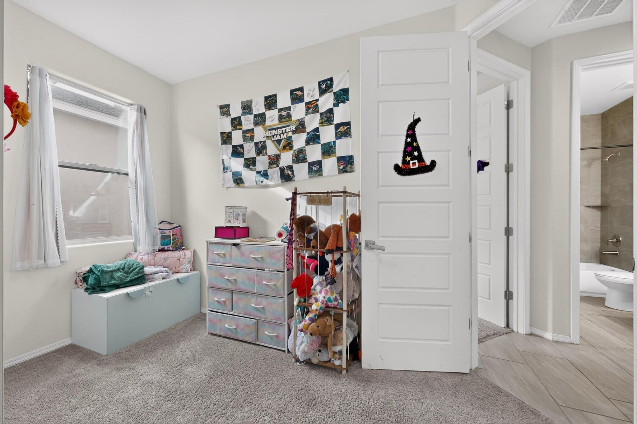 Photo 4 — 4232 Crowned Eagle Loop NE