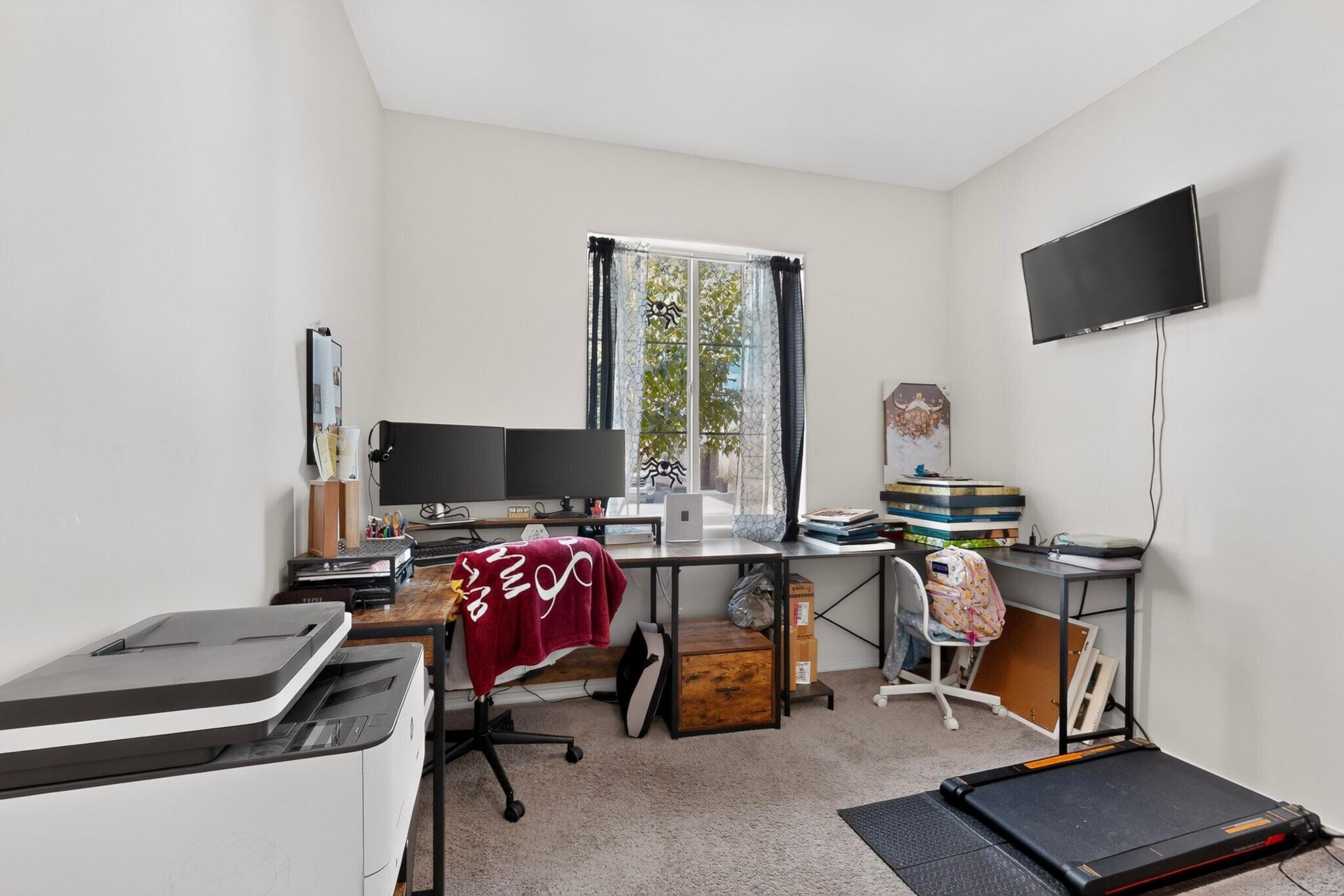 Photo 10 — 4232 Crowned Eagle Loop NE