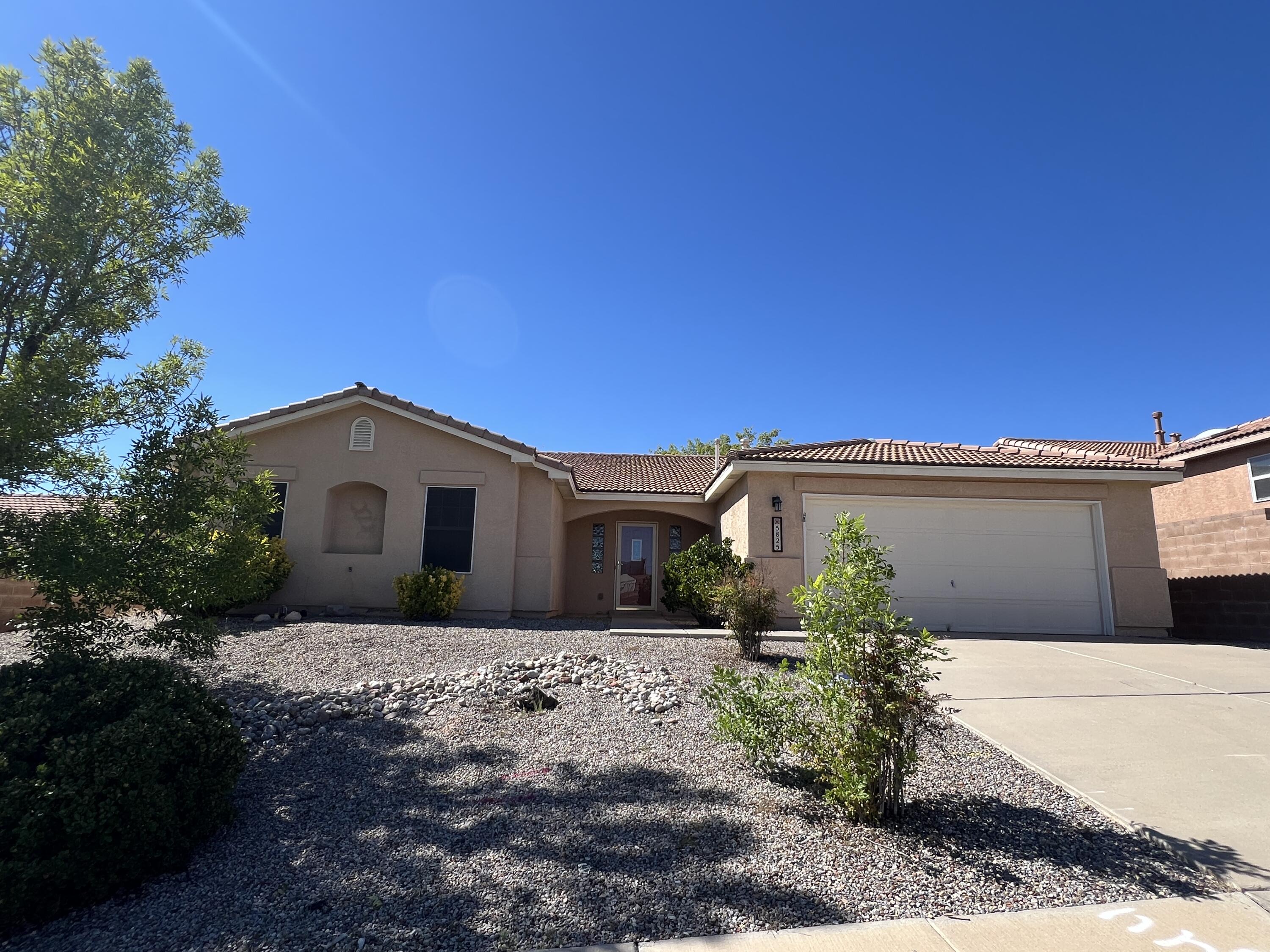 5825 Chaco Loop NE, Rio Rancho, NM 87144