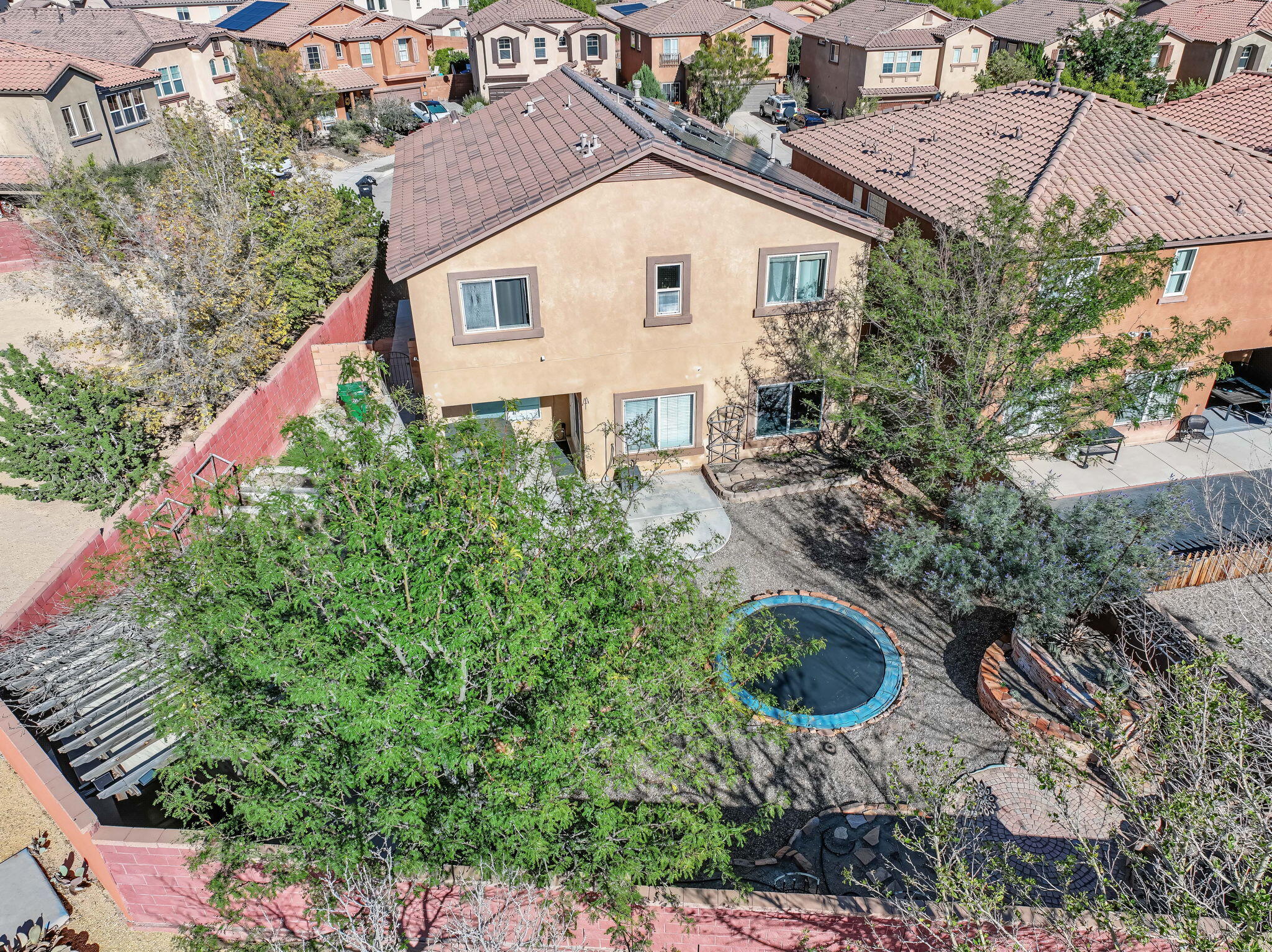 Photo 2 — 435 Paseo Roja Place NE