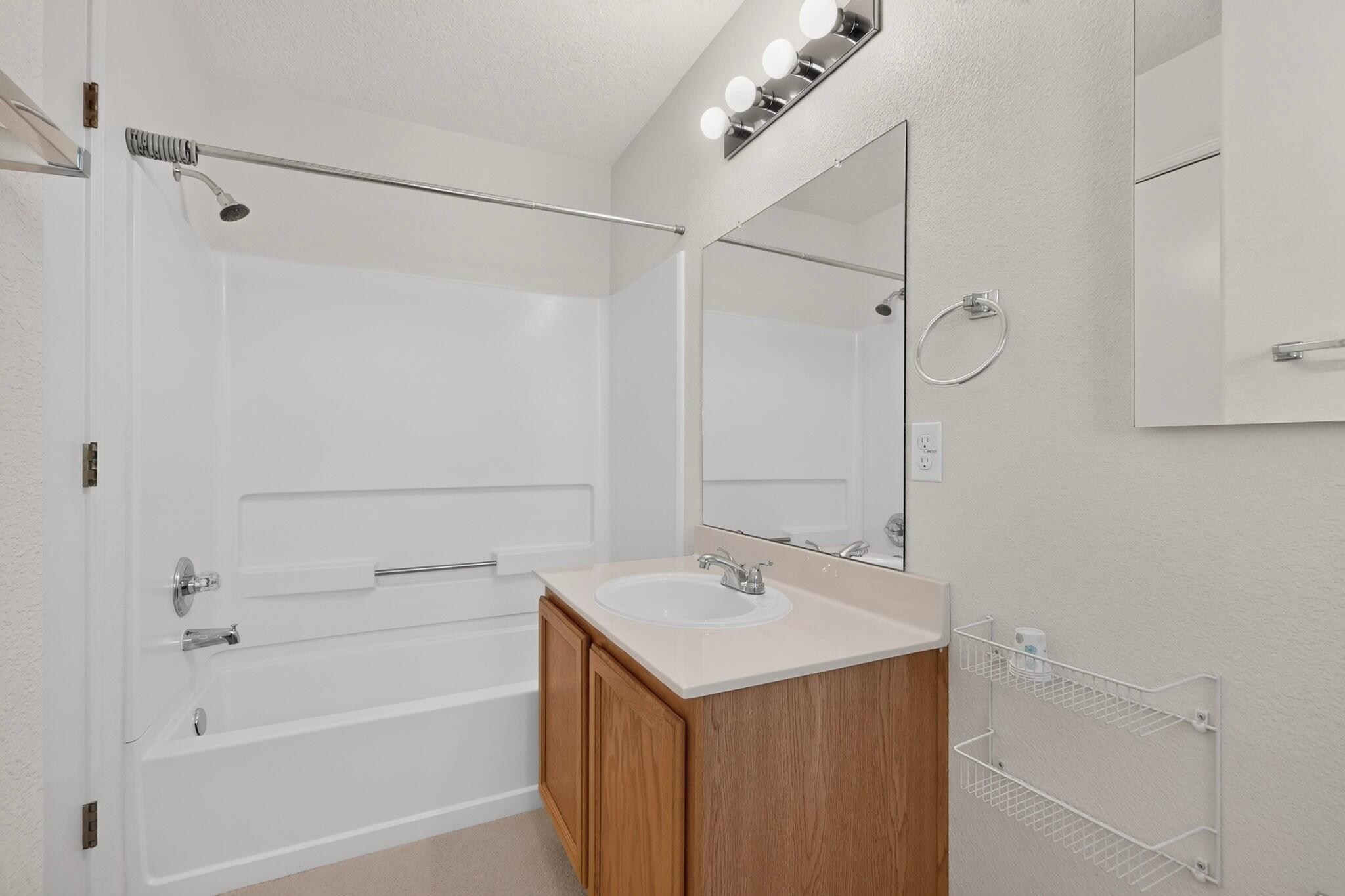 Photo 18 — 12424 Smokey Mountain Way NE