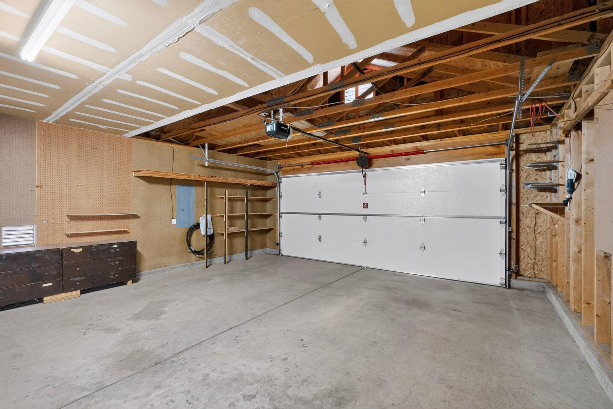 Photo 6 — 8109 William Moyers Avenue NE