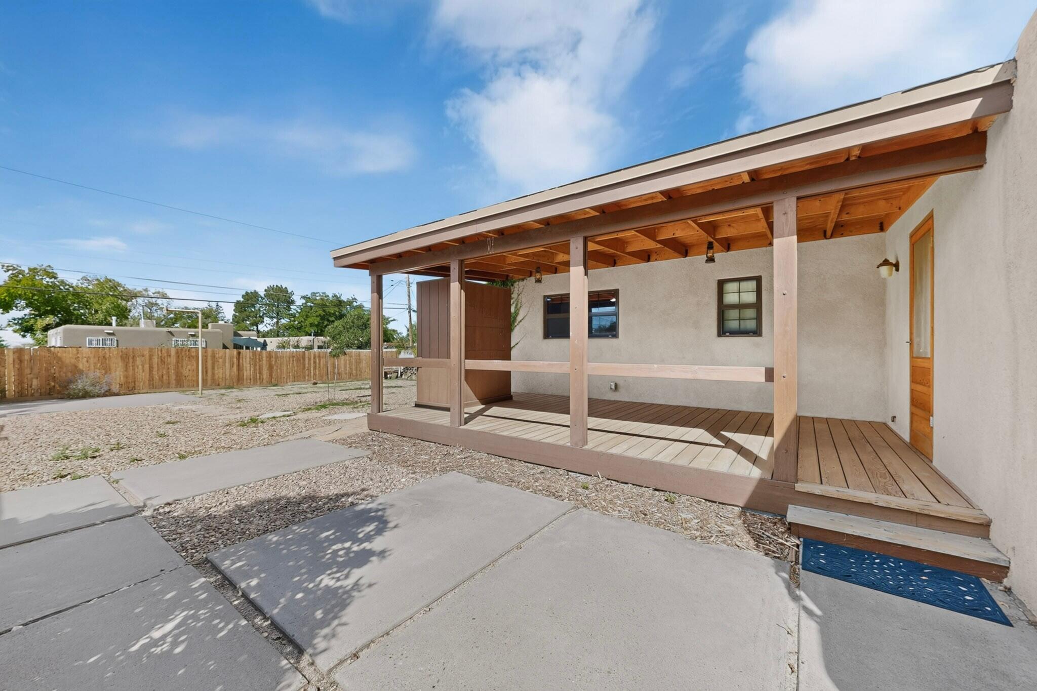 Photo 4 — 723 Guaymas Place NE