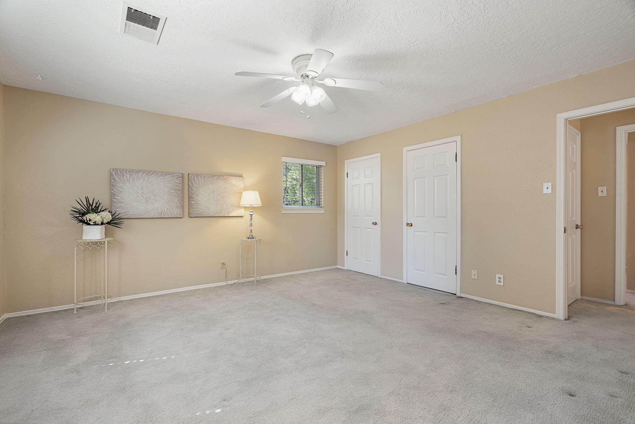 Photo 20 — 10502 San Marino Road NE