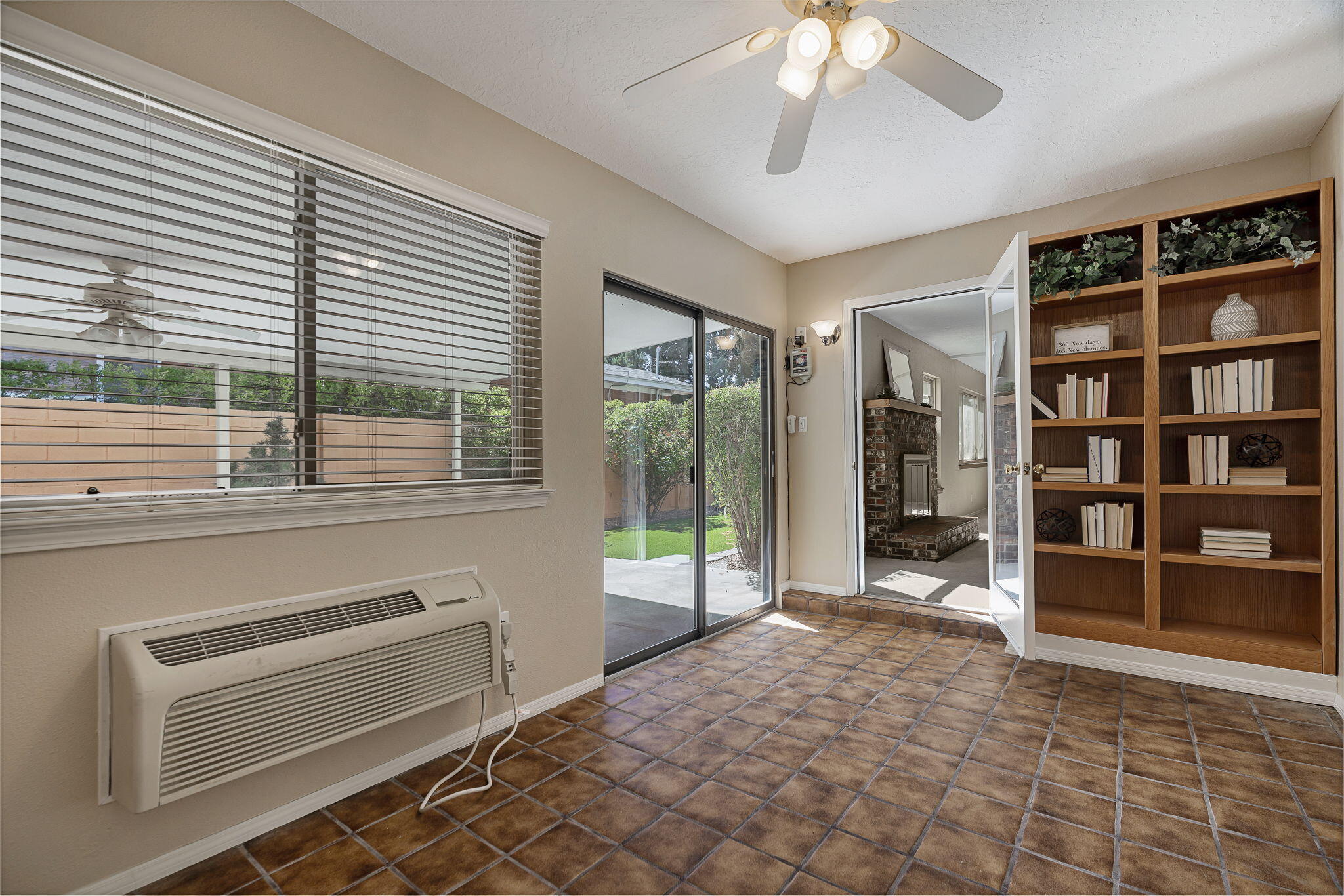 Photo 10 — 10502 San Marino Road NE
