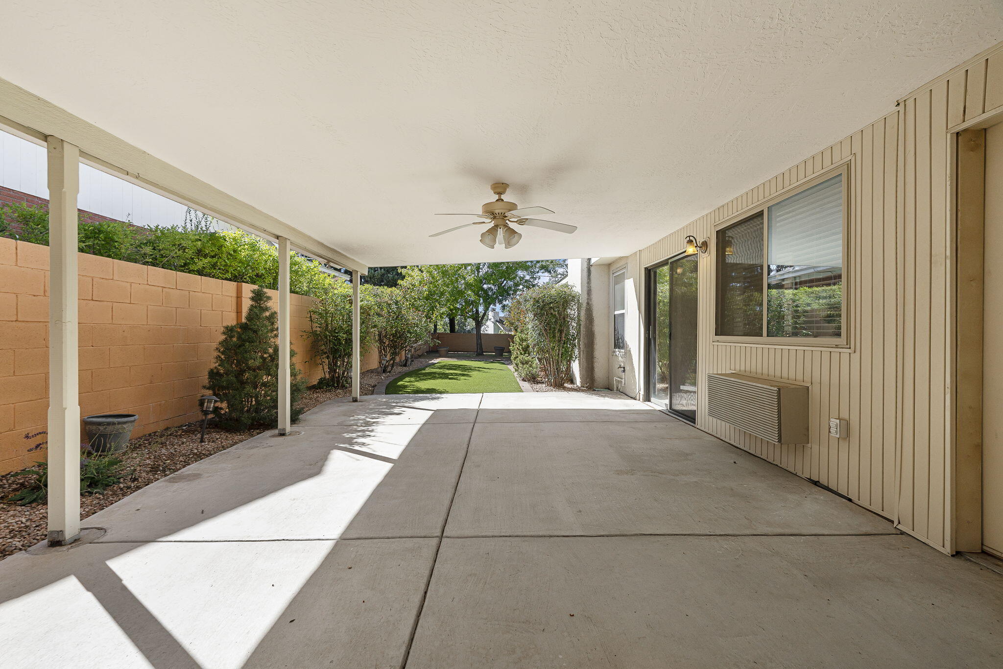 Photo 6 — 10502 San Marino Road NE