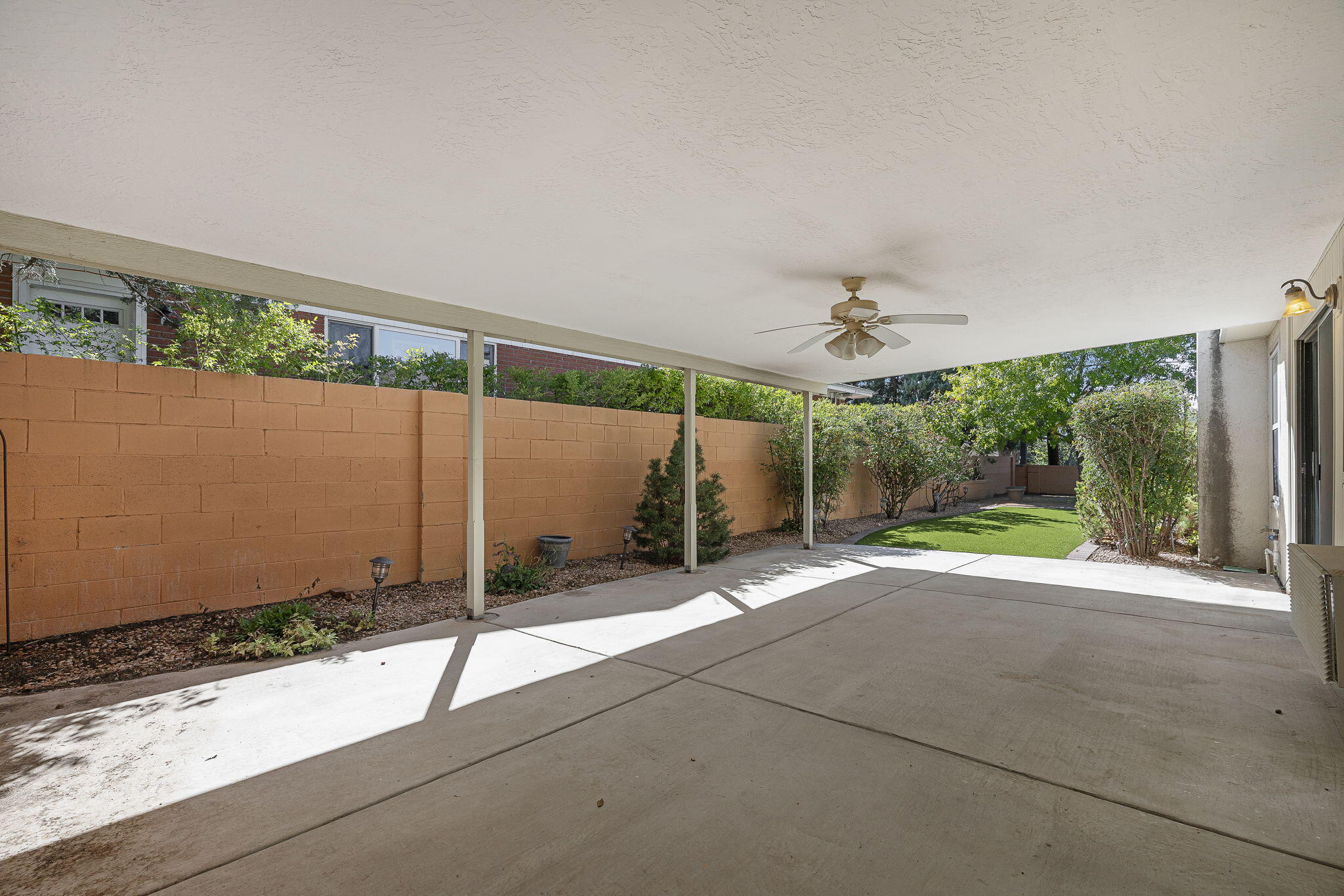 Photo 5 — 10502 San Marino Road NE