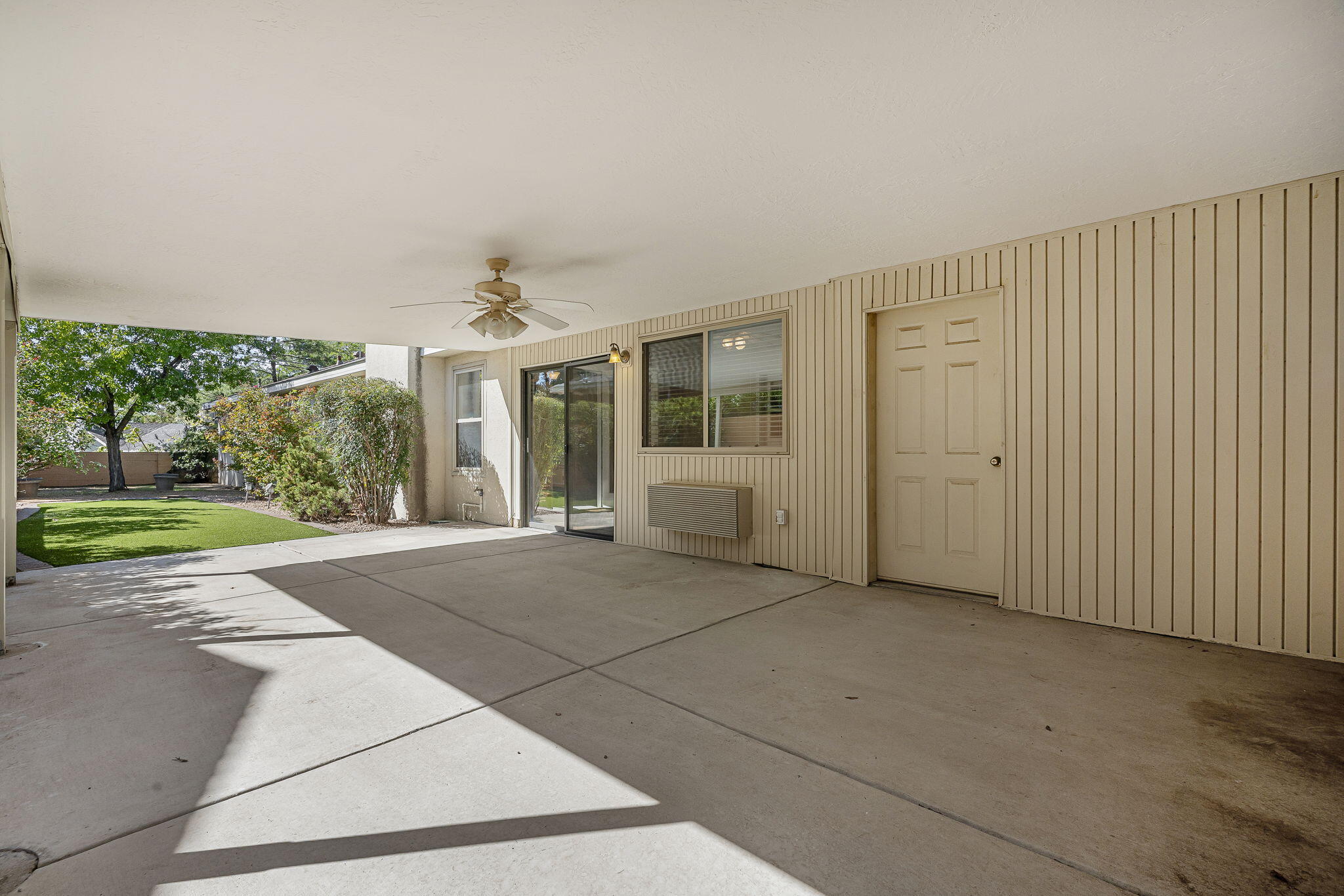 Photo 4 — 10502 San Marino Road NE