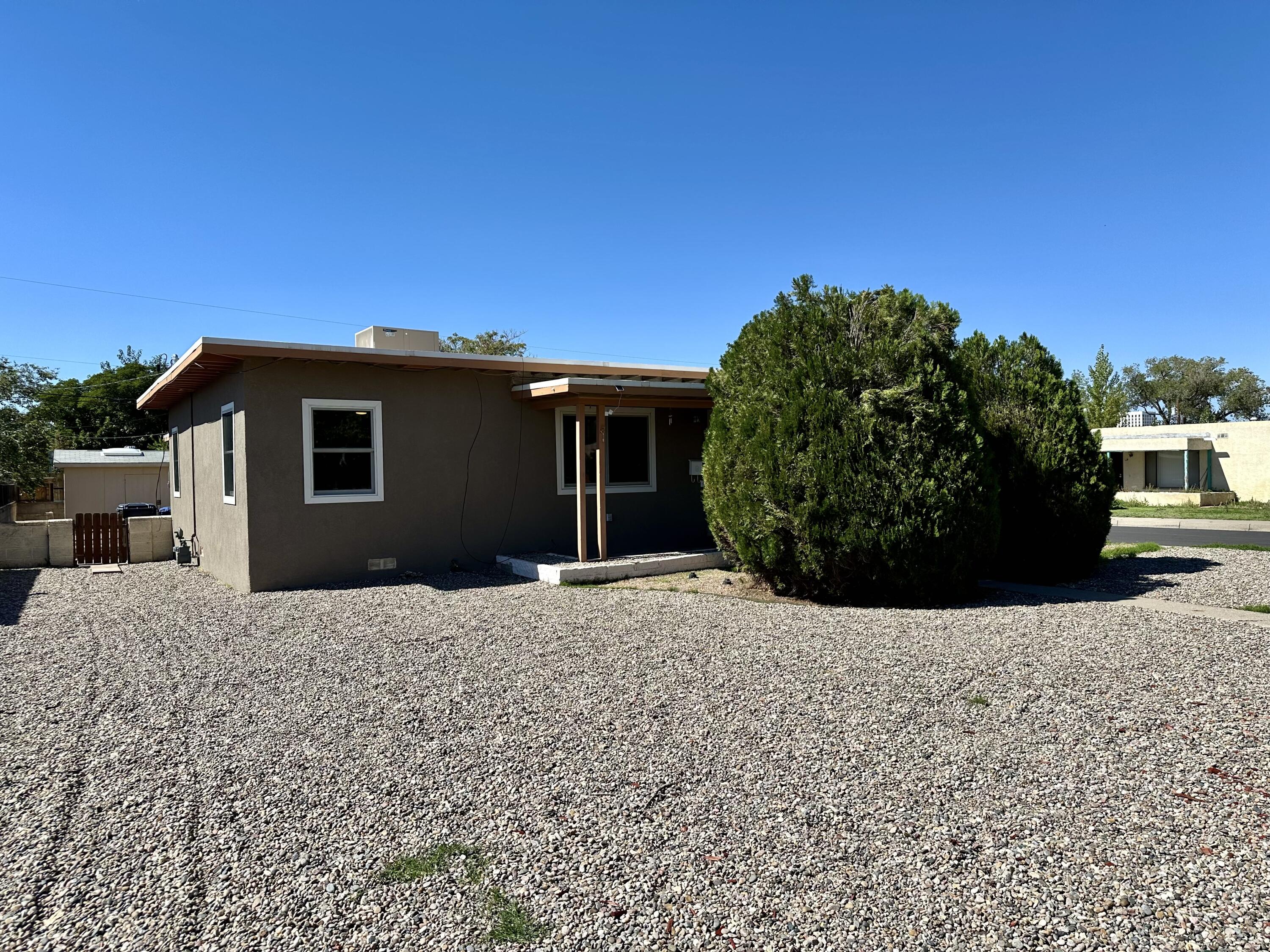 701 Cardenas Drive SE, Albuquerque, NM 87108