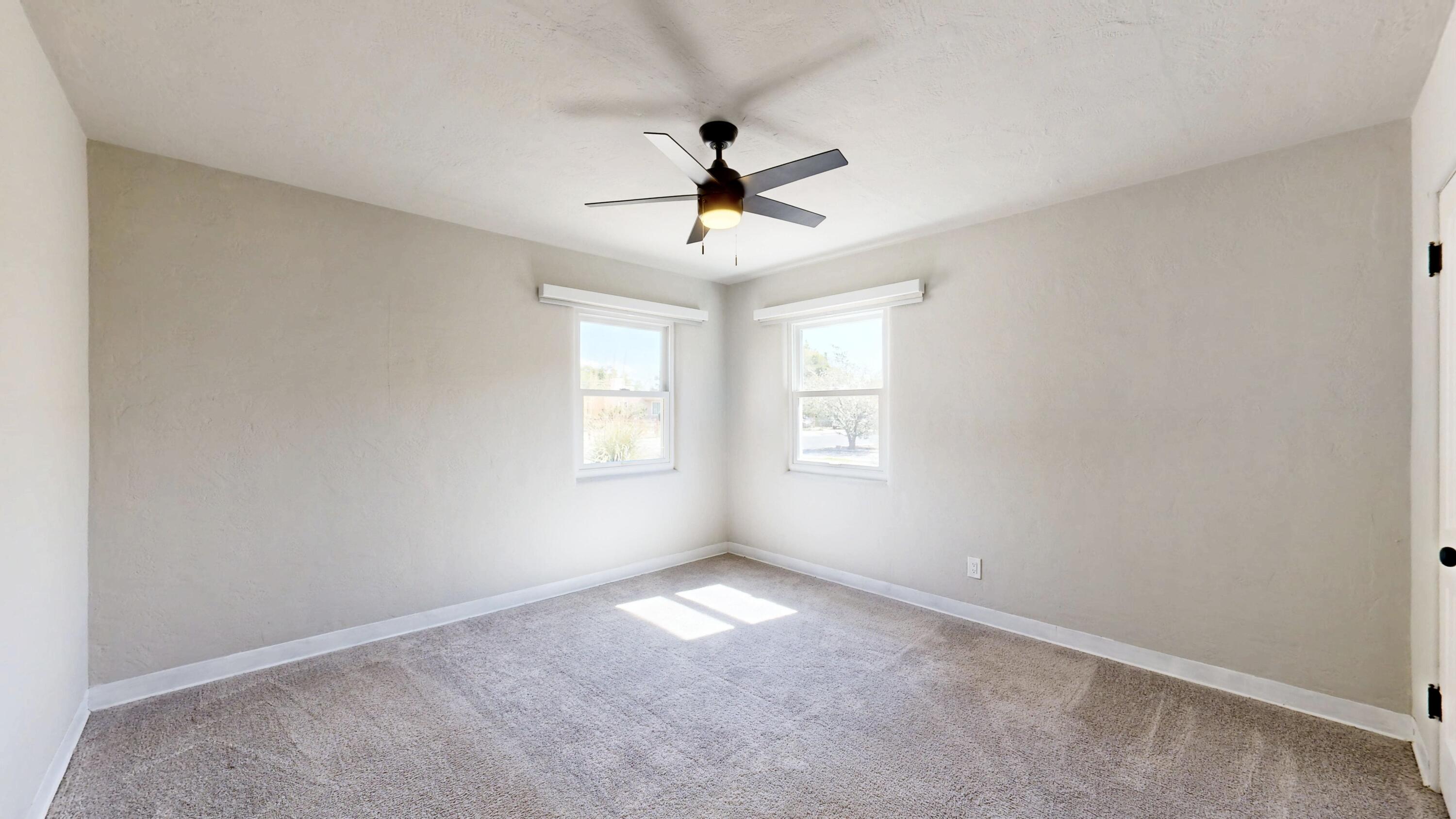 Photo 19 — 701 Cardenas Drive SE