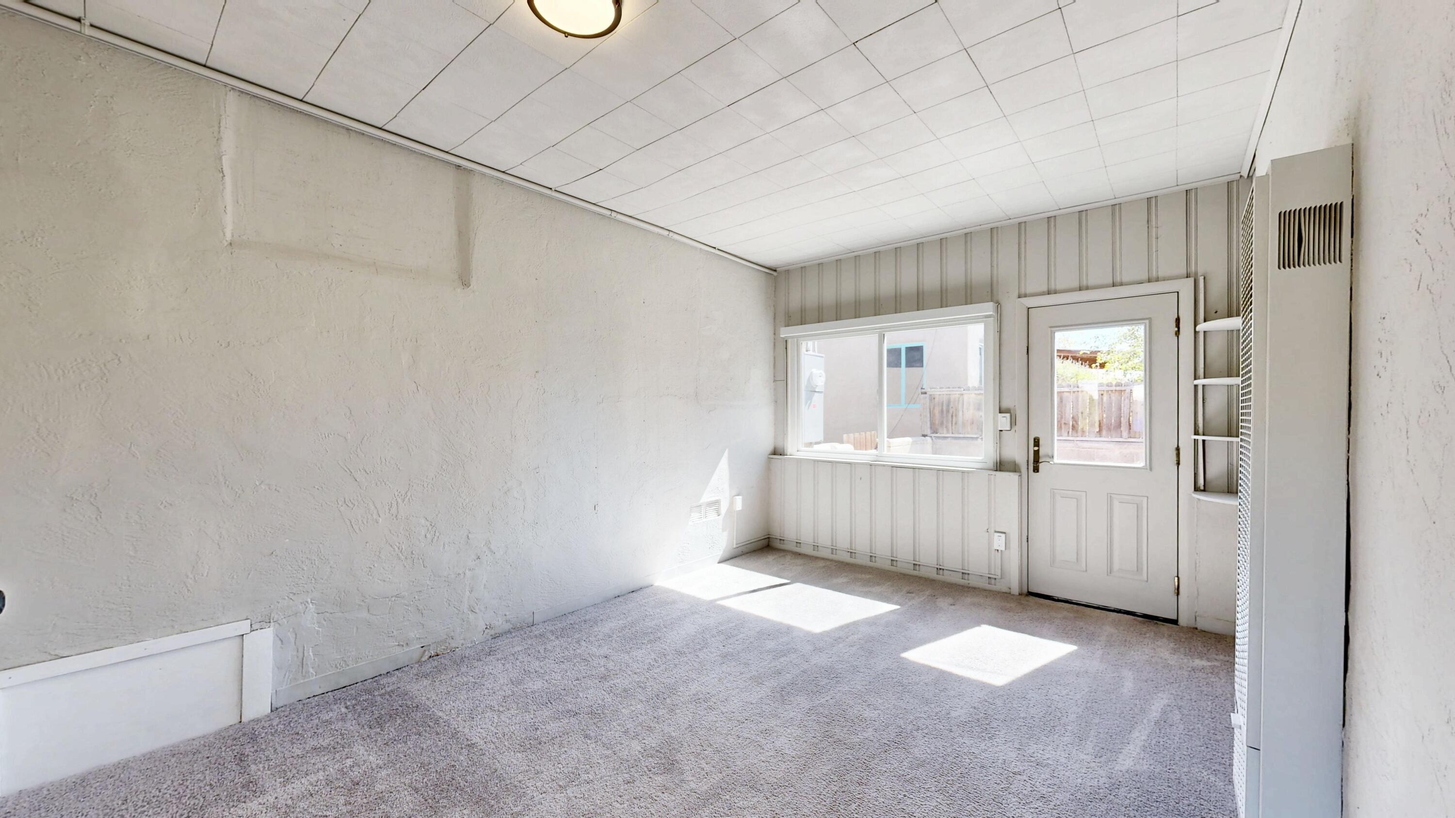 Photo 8 — 701 Cardenas Drive SE
