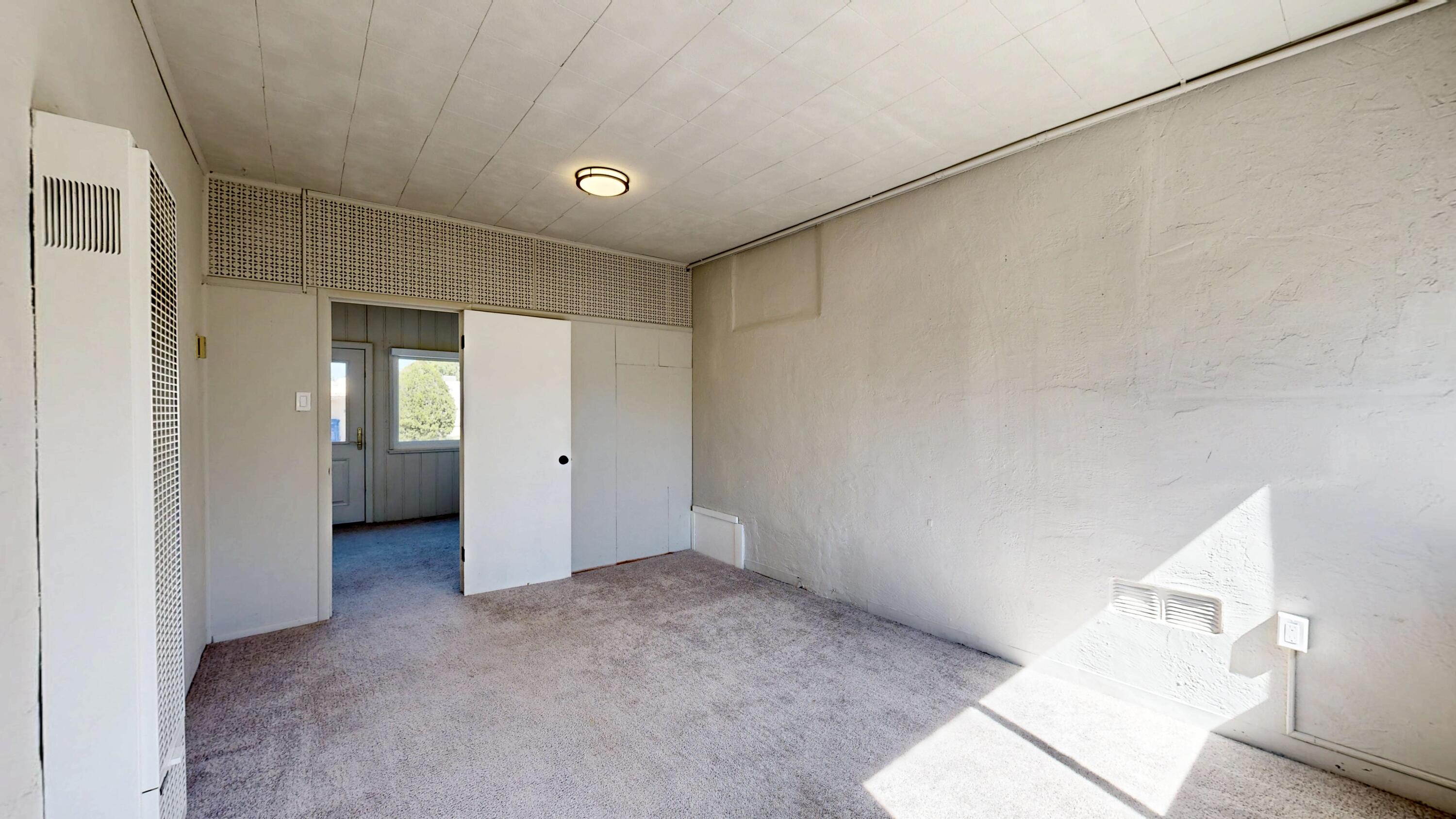 Photo 7 — 701 Cardenas Drive SE