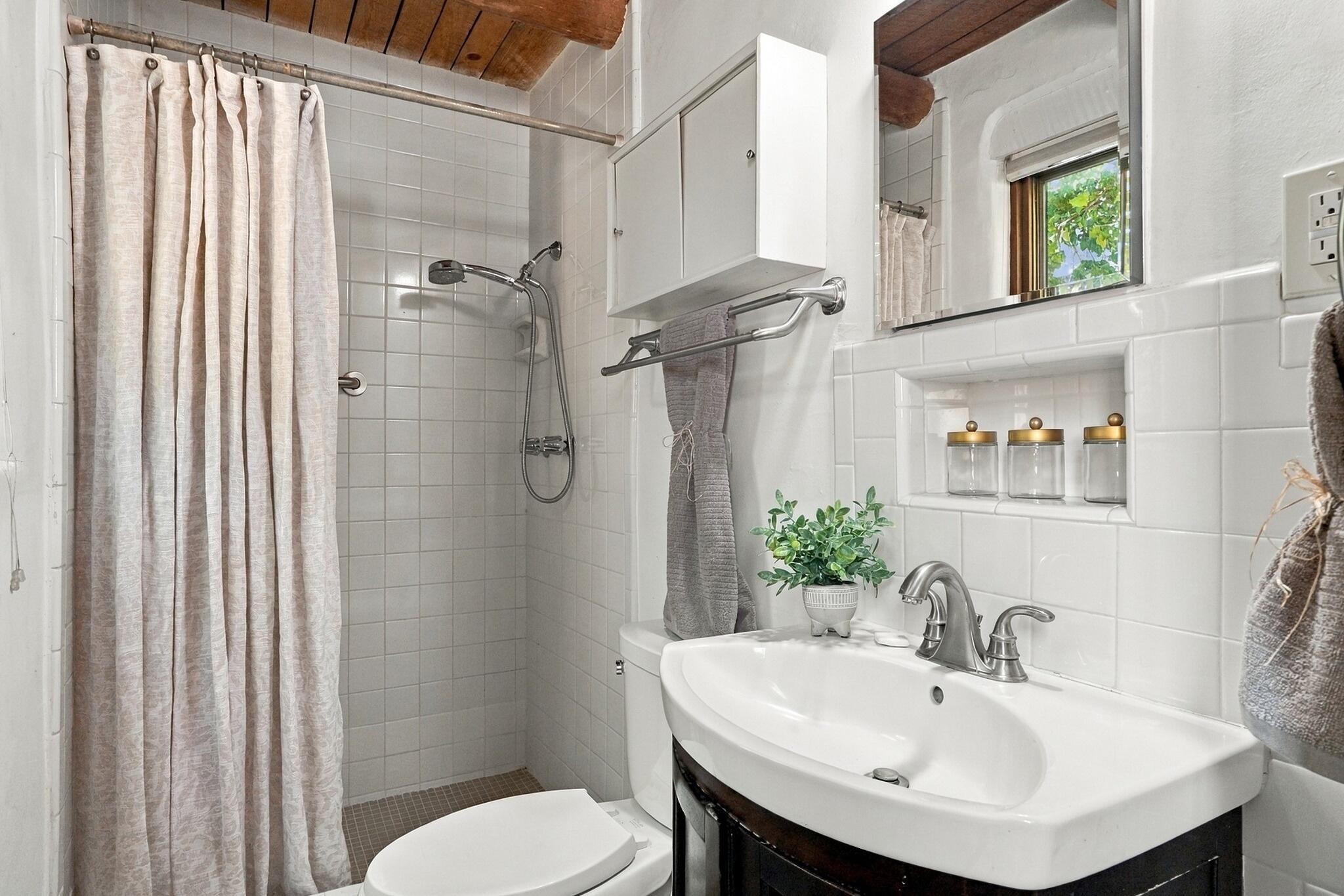 Photo 13 — 2821 Rio Vista Court SW