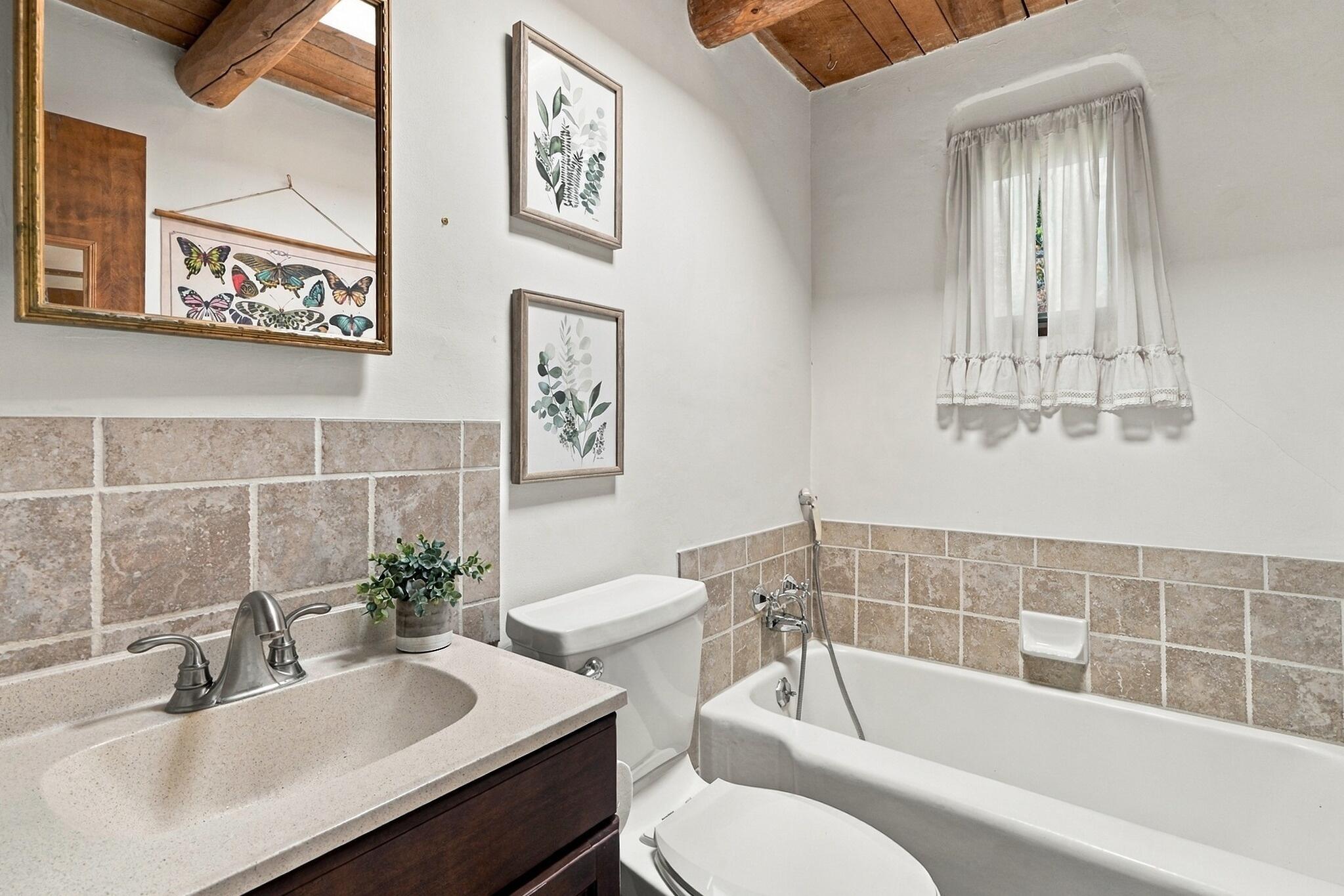 Photo 10 — 2821 Rio Vista Court SW
