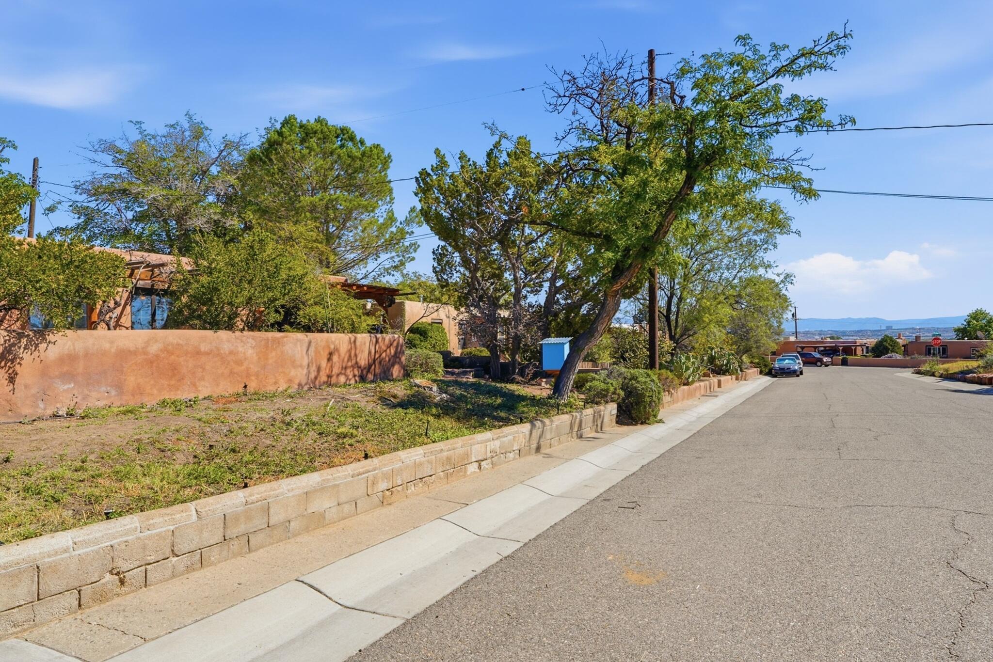 Photo 5 — 2821 Rio Vista Court SW