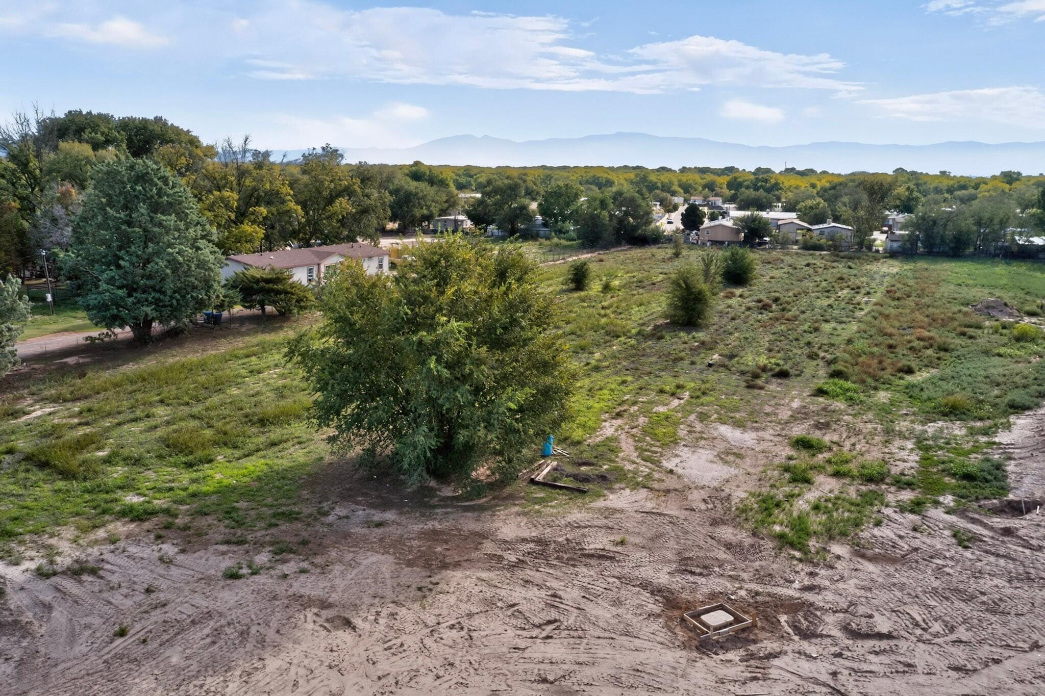 Photo 8 — 1664 Los Lentes Road SE