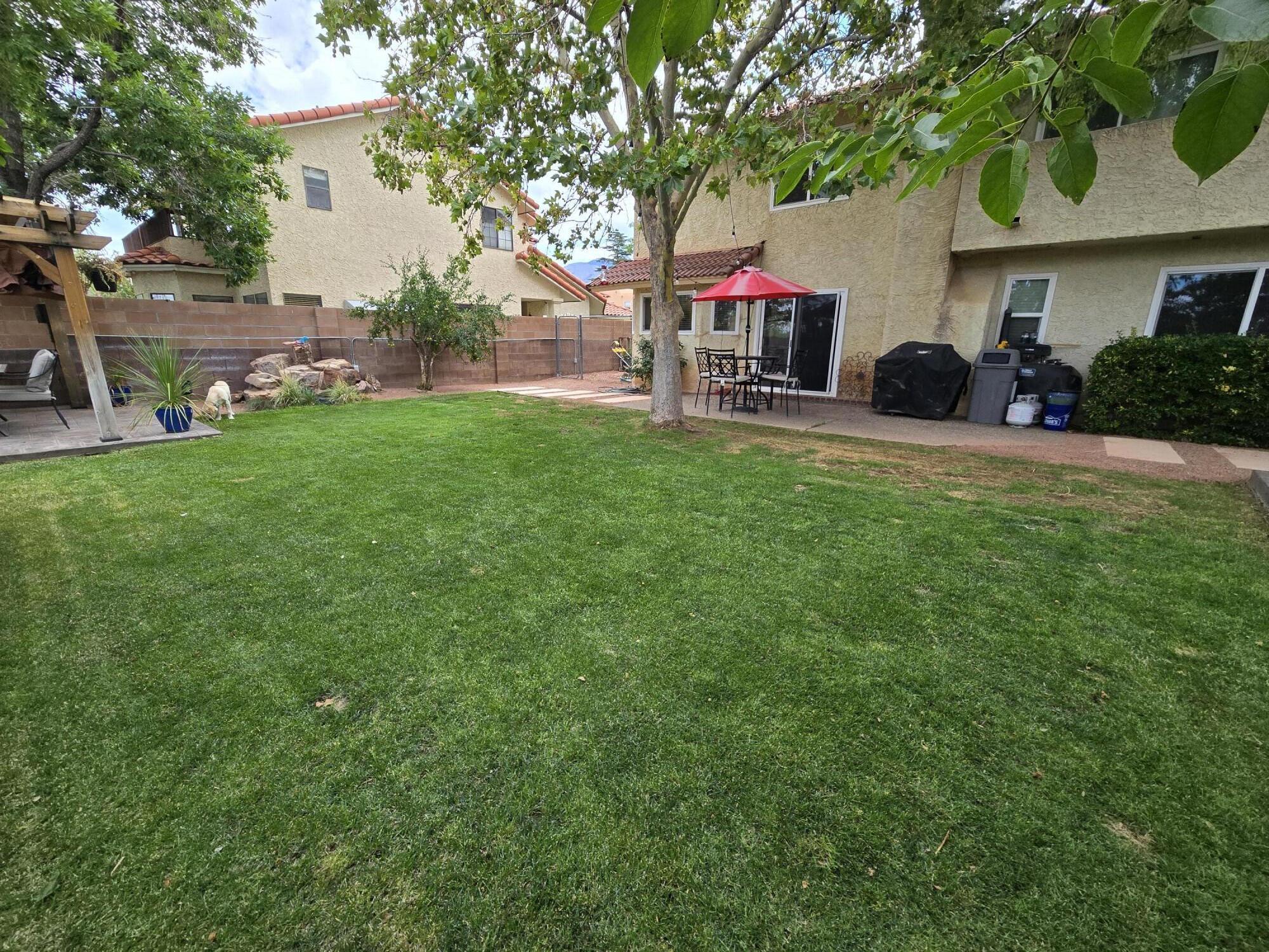 Photo 2 — 7615 Calhoun Drive NE