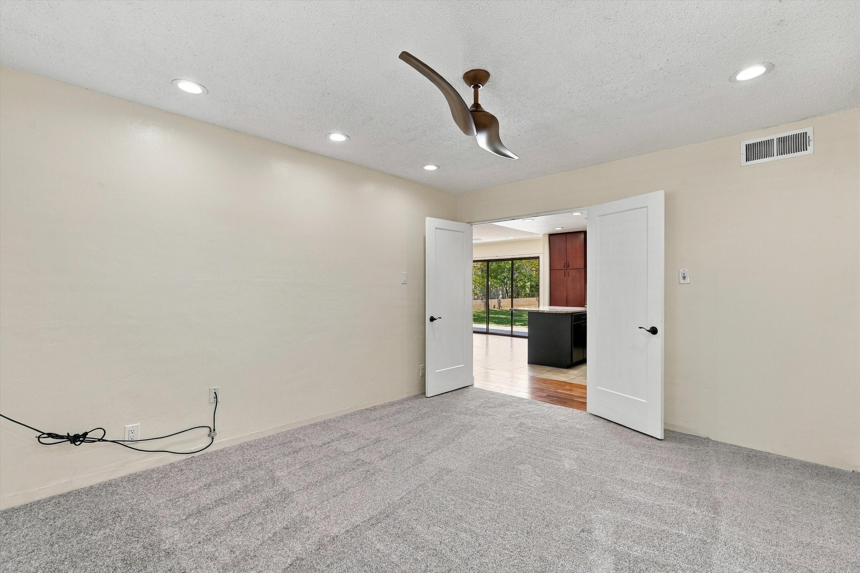 Photo 18 — 2102 Hendola Drive NE