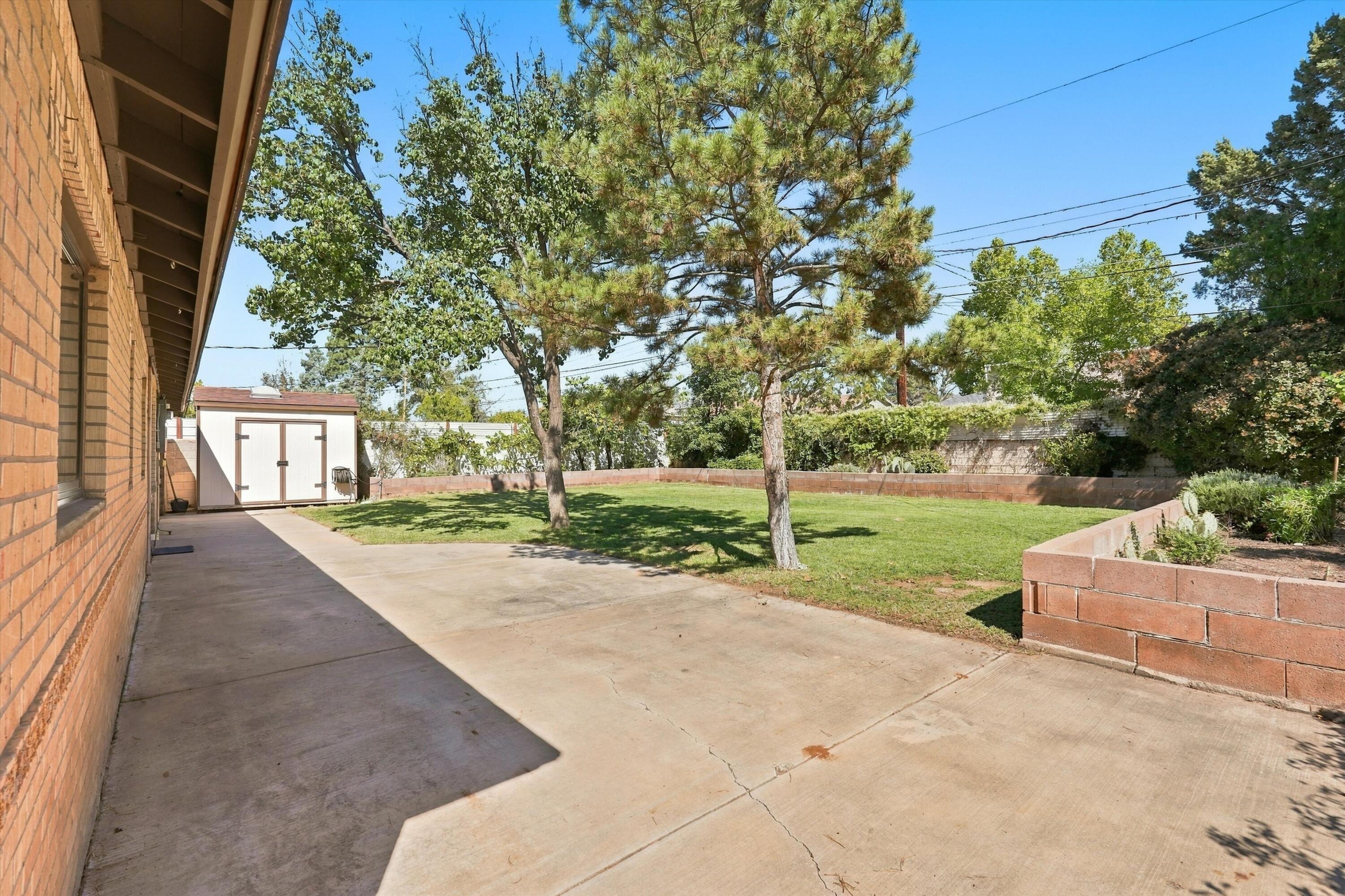 Photo 5 — 2102 Hendola Drive NE