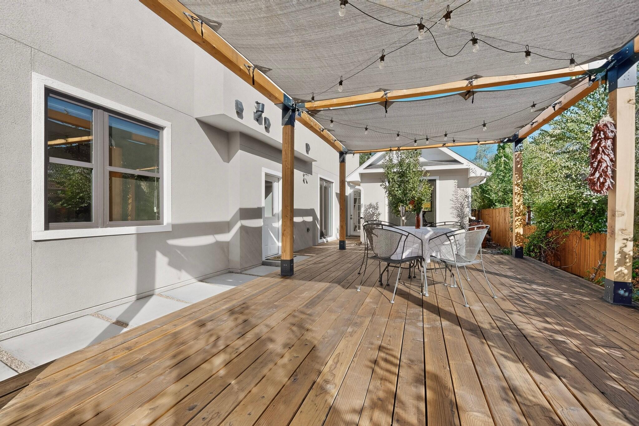 Photo 11 — 1025 Forrester Street NW