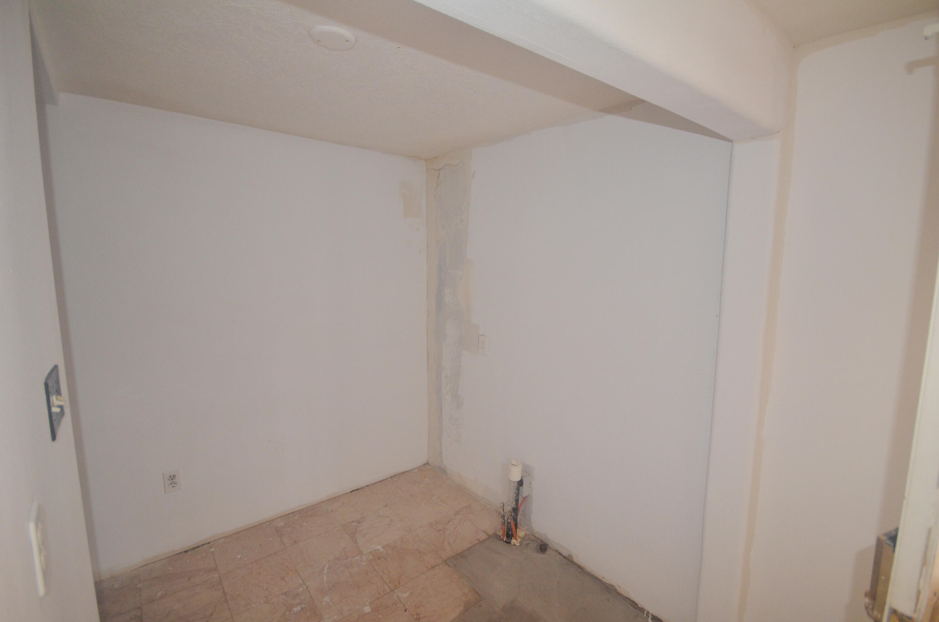 Photo 11 — 1401 Santa Rosa Road SW