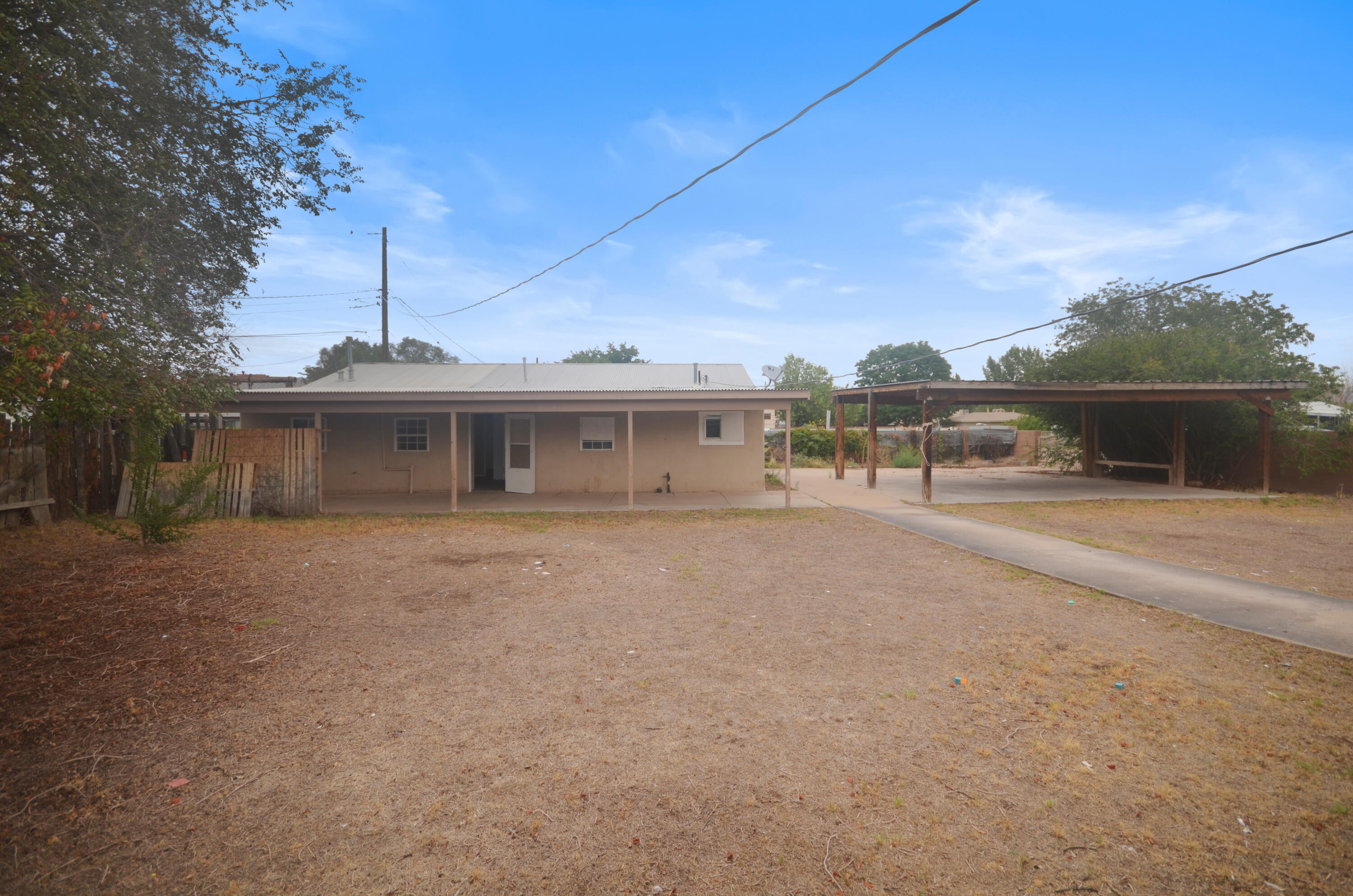 Photo 10 — 1401 Santa Rosa Road SW