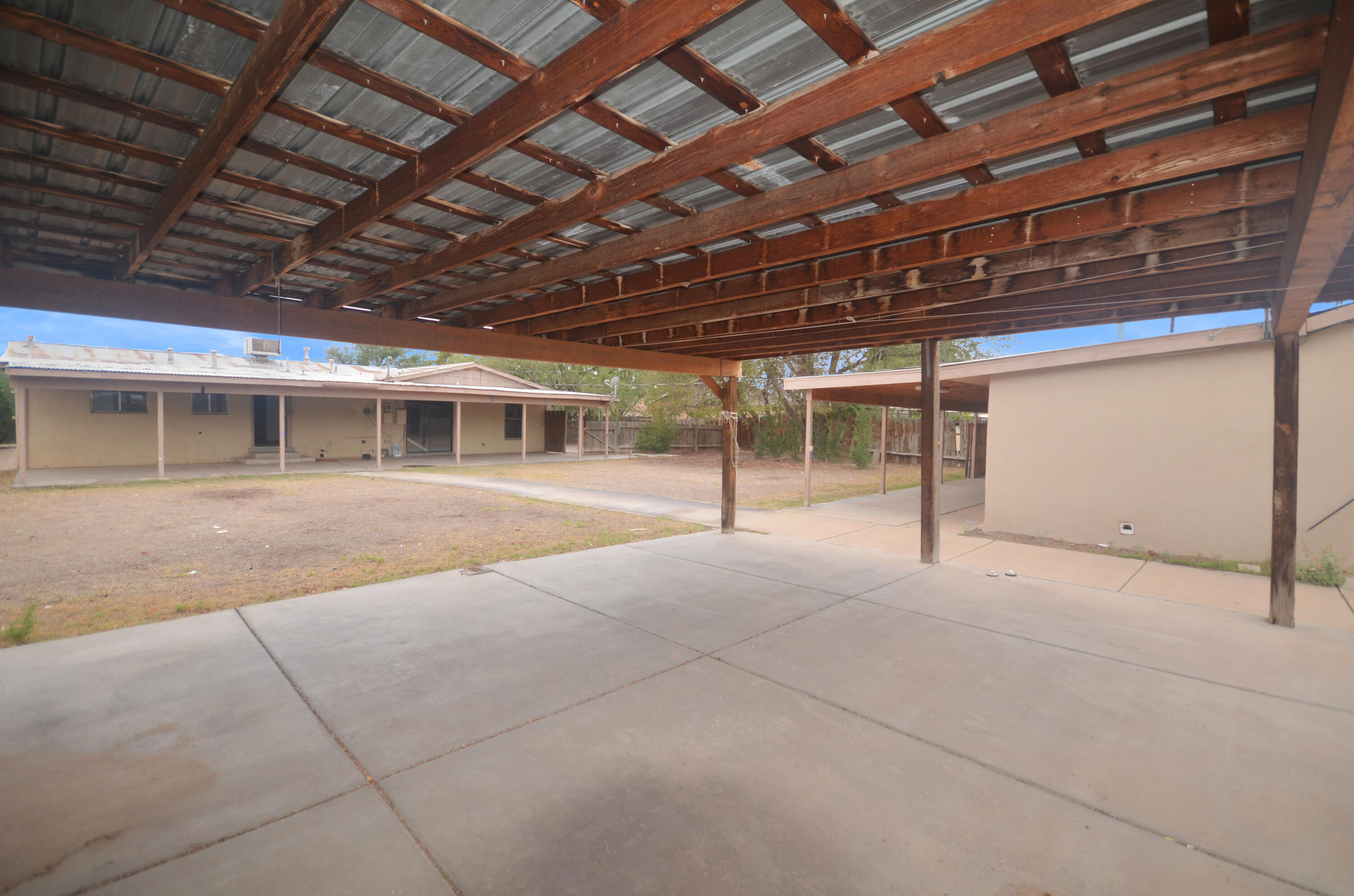 Photo 7 — 1401 Santa Rosa Road SW