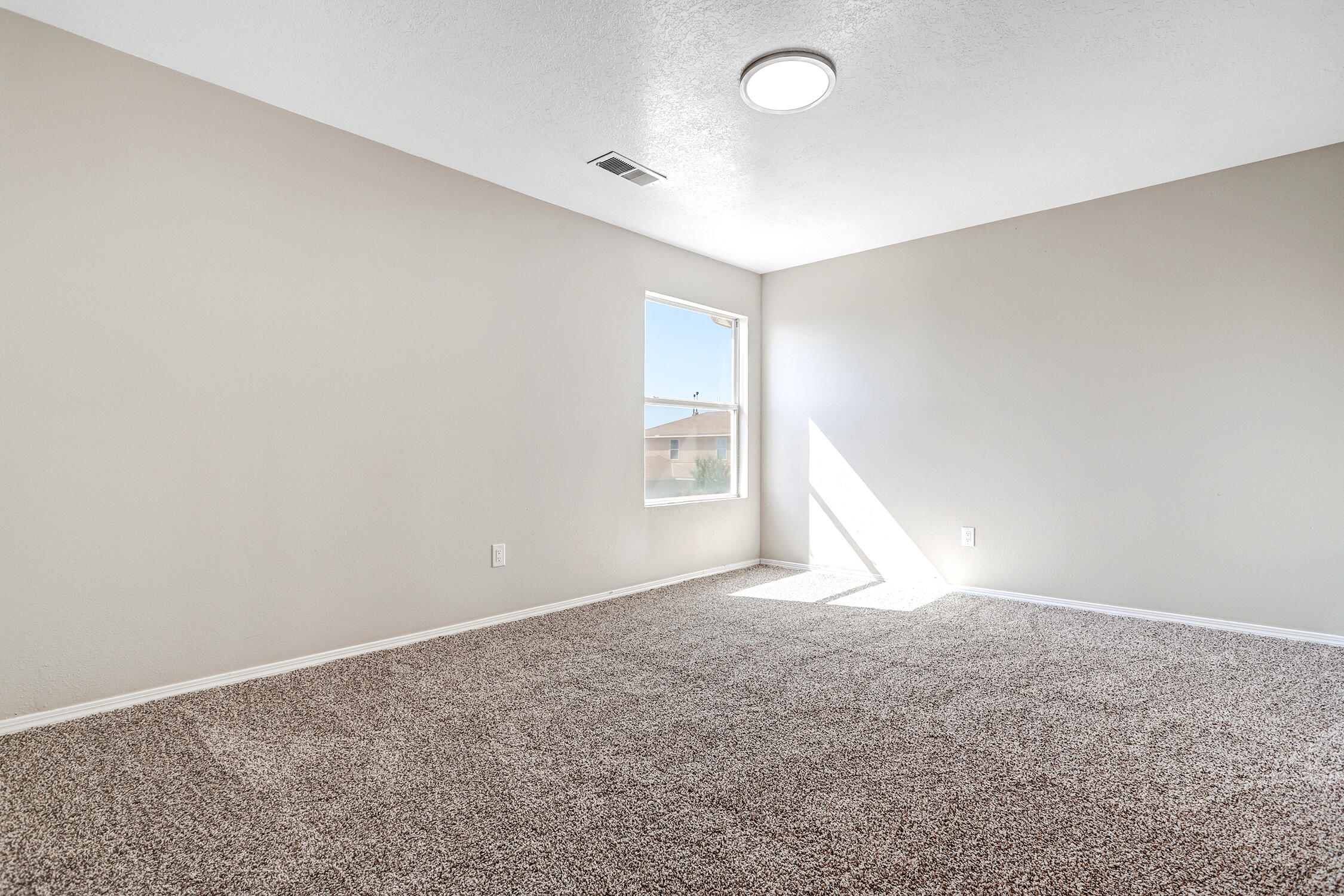 Photo 14 — 7928 Stephan Road SW