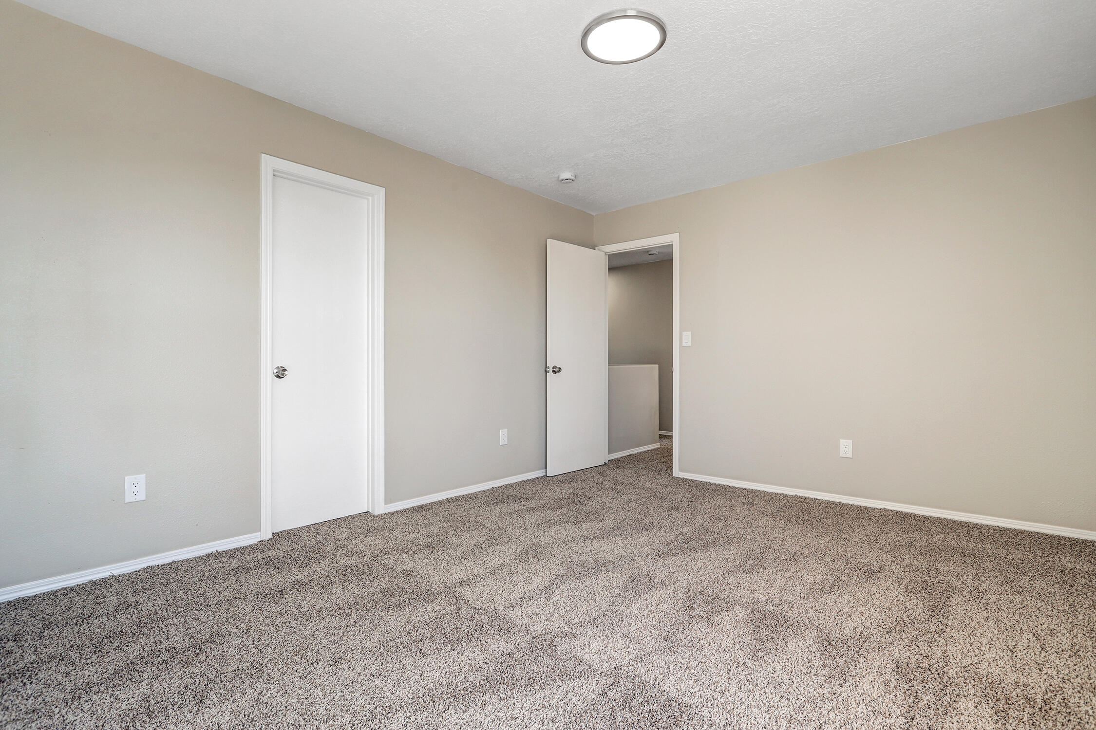 Photo 13 — 7928 Stephan Road SW
