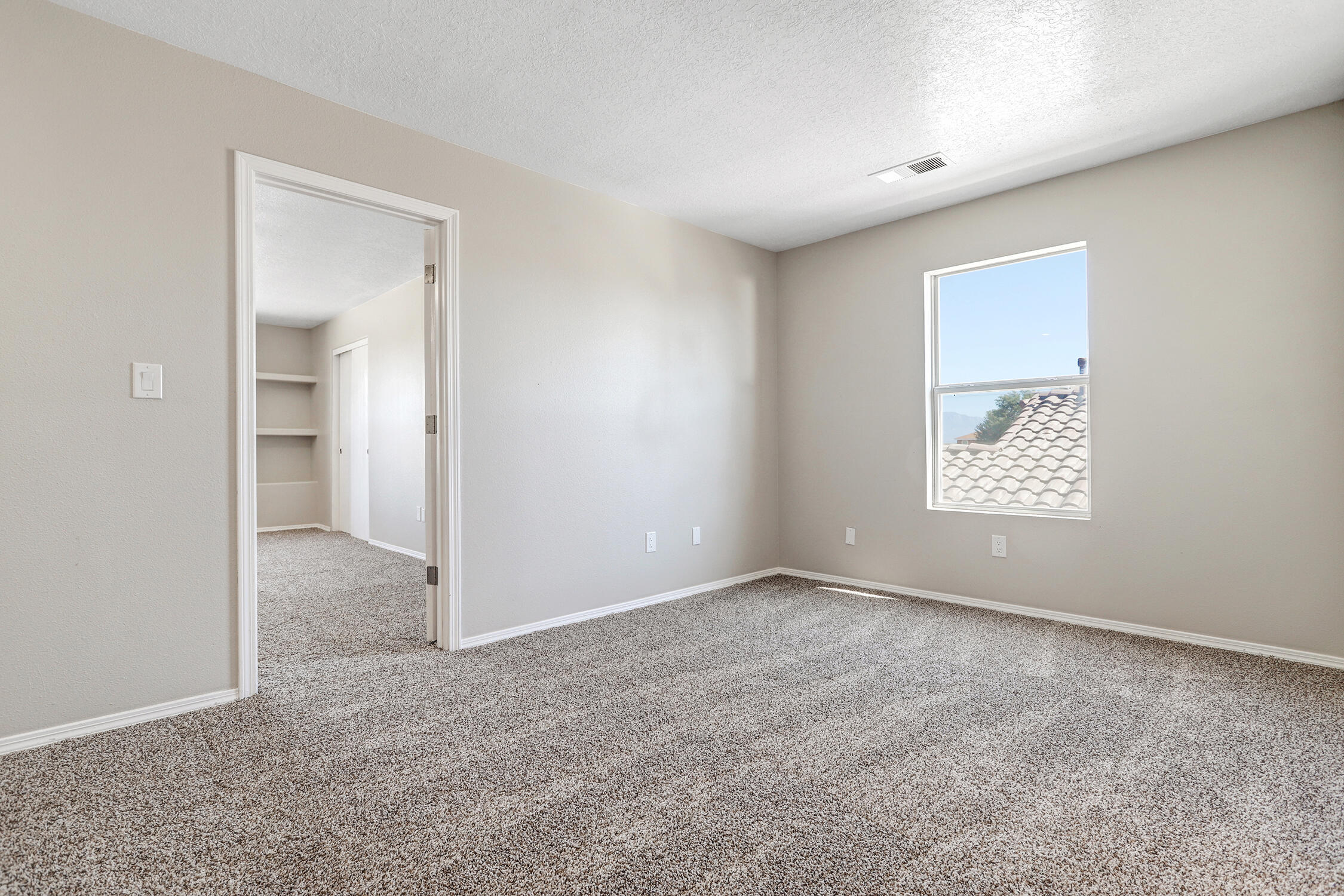 Photo 12 — 7928 Stephan Road SW