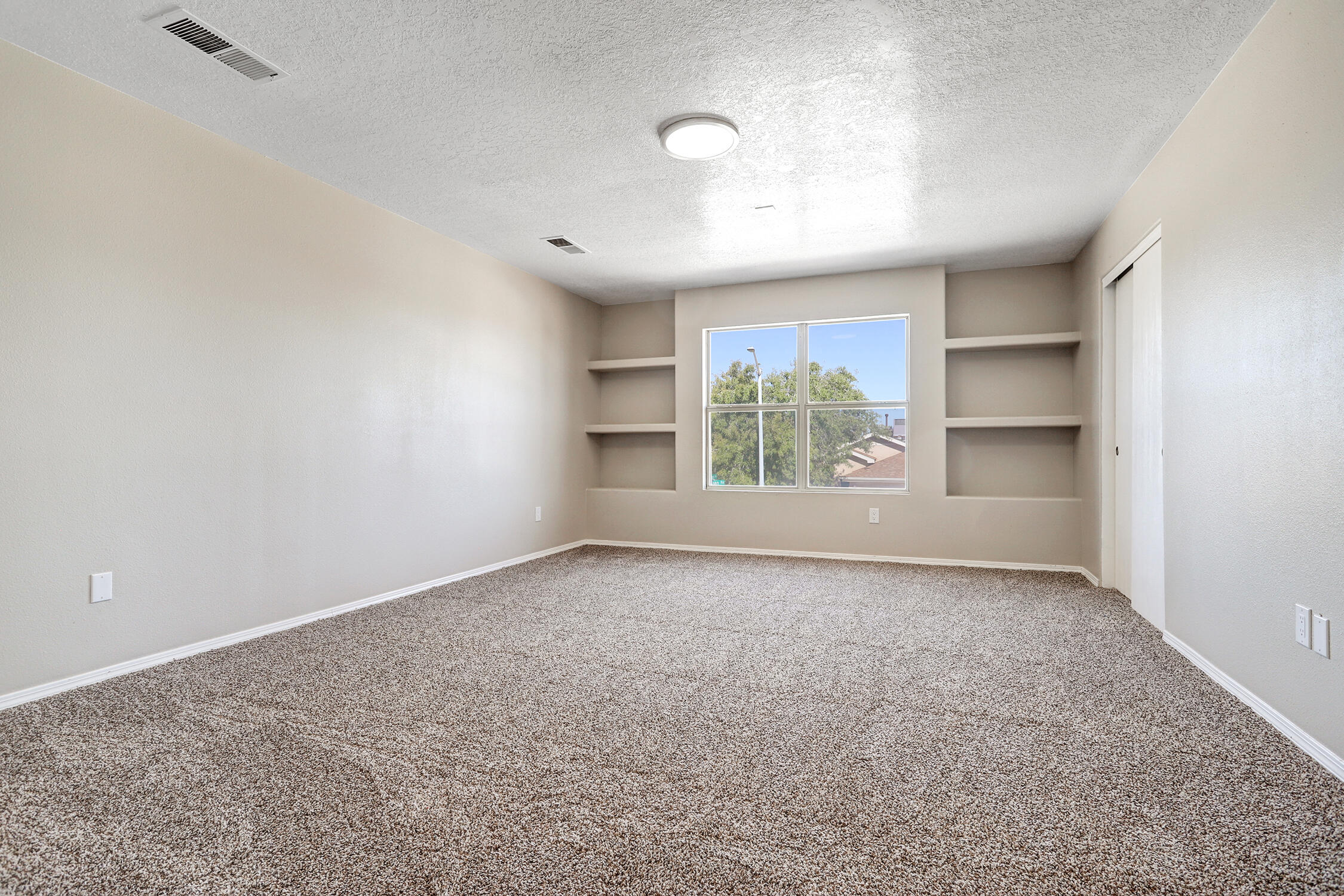 Photo 9 — 7928 Stephan Road SW