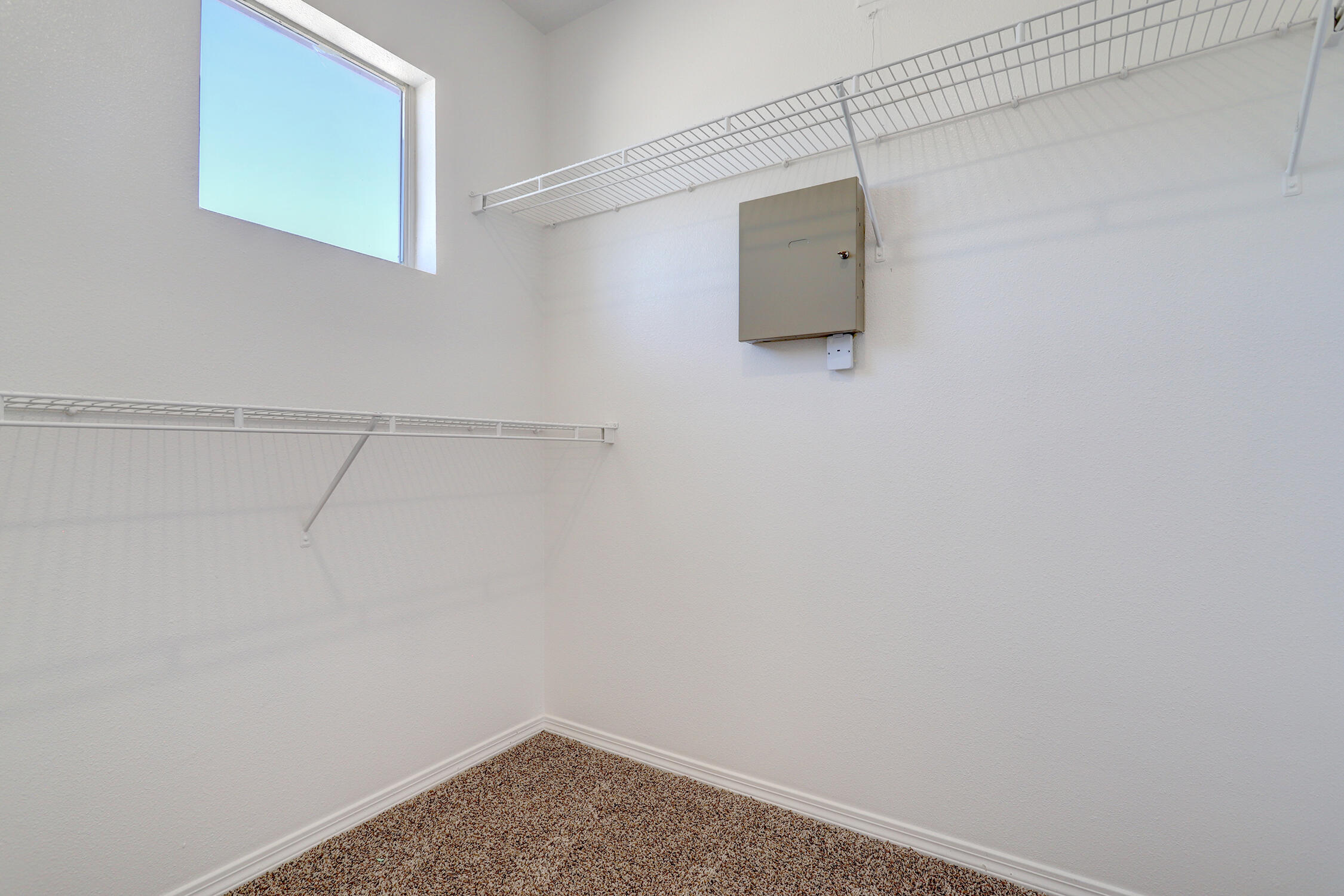 Photo 7 — 7928 Stephan Road SW