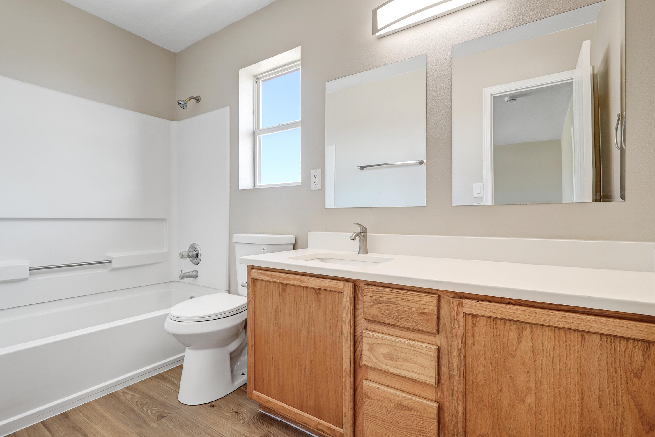 Photo 6 — 7928 Stephan Road SW