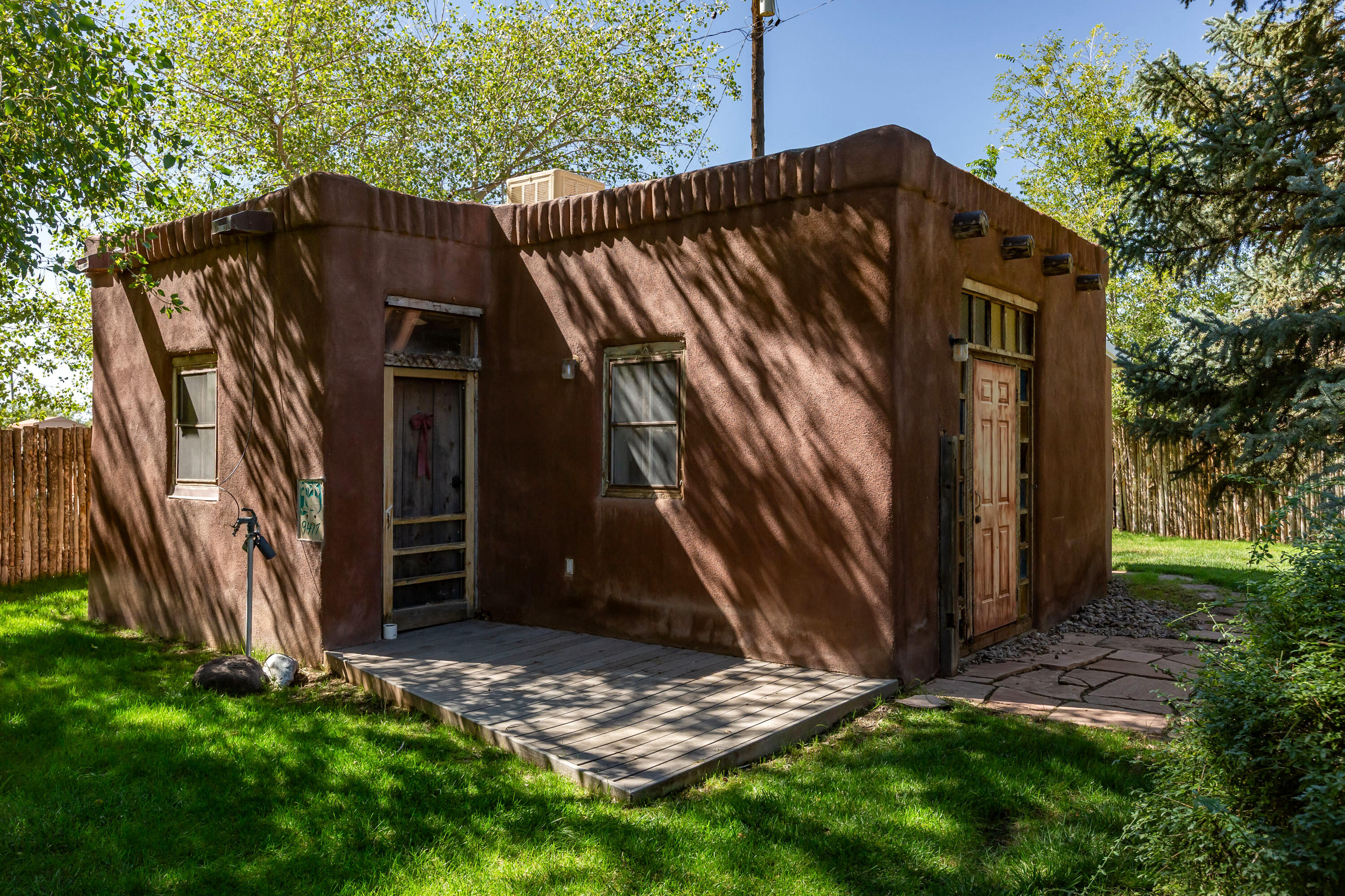 Photo 15 — 9417 Rio Grande Boulevard NW